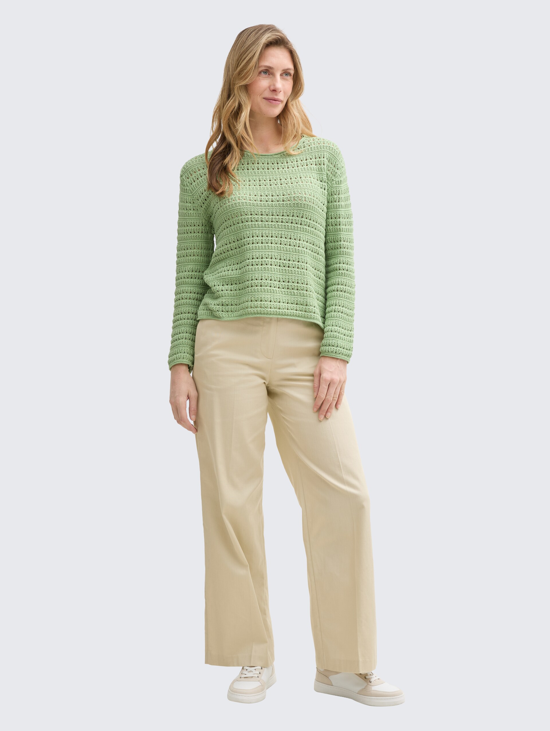 Strickpullover aus Bio-Baumwolle - true green - Model-Vorderansicht