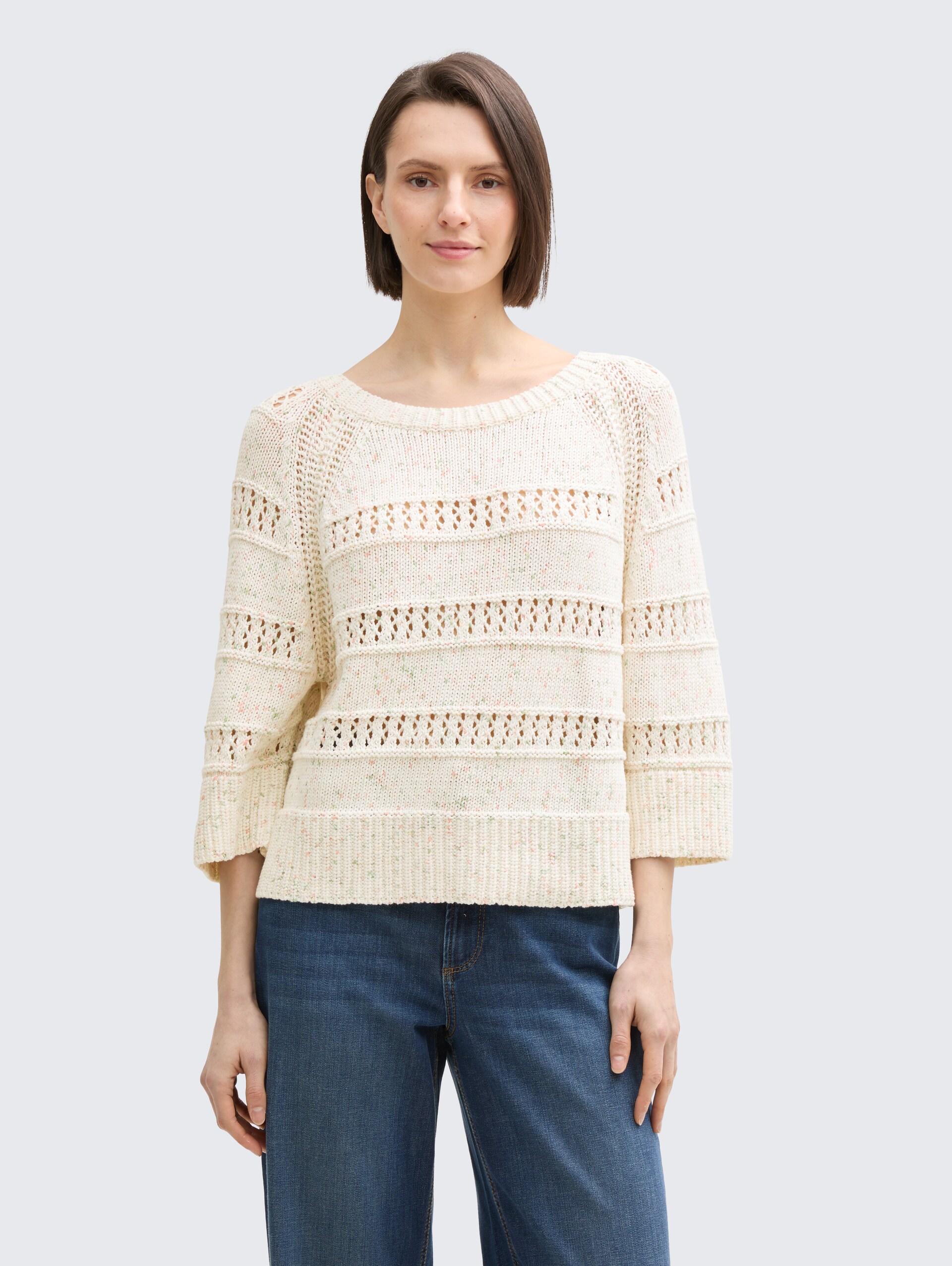 Loose Fit Strickpullover - colourful green coral design - Ausschnitt Model-Vorderansicht