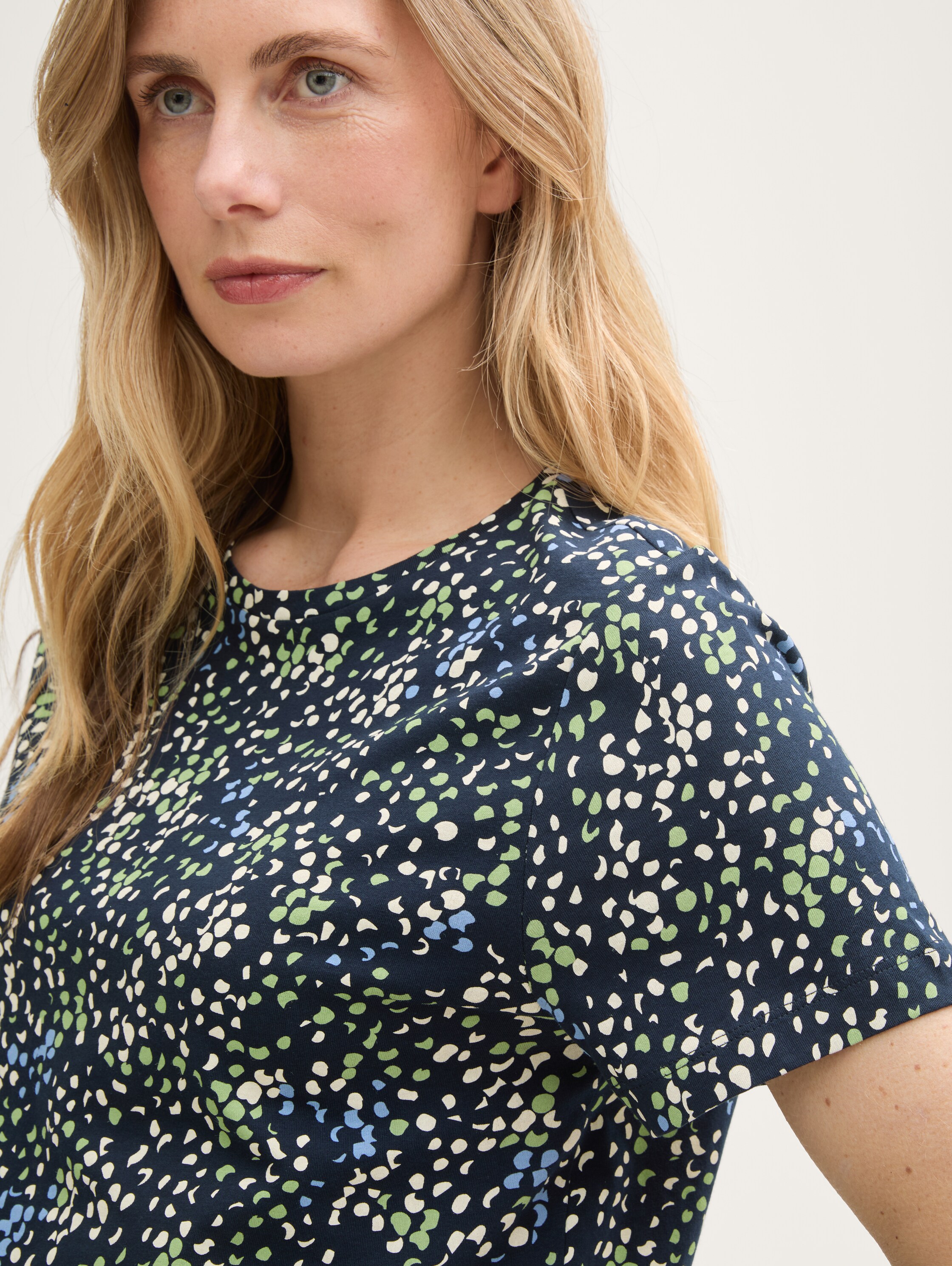 T-Shirt mit Print - 4