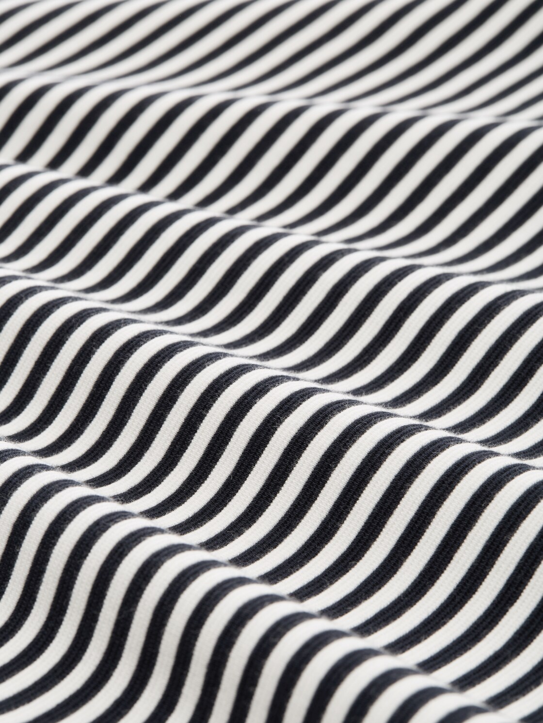 Langarmshirt mit Knopf-Details - offwhite navy regular stripe - Material-Ansicht