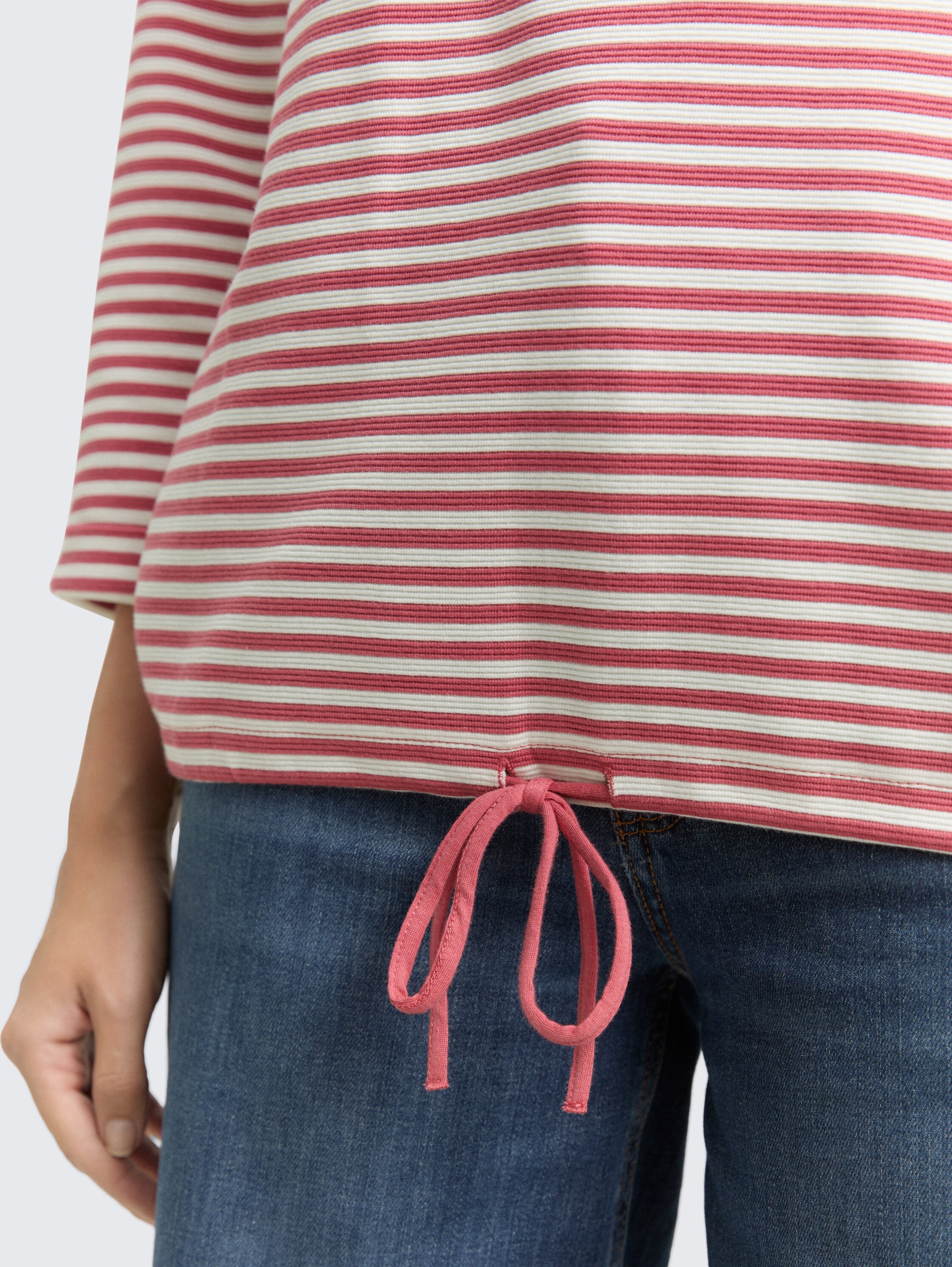Langarmshirt mit Knopf-Details - pink offwhite regular stripe - Detail-Model-Ansicht