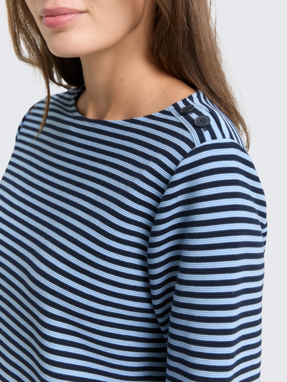 Langarmshirt mit Knopf-Details - blue navy regular stripe - Detail-Model-Ansicht