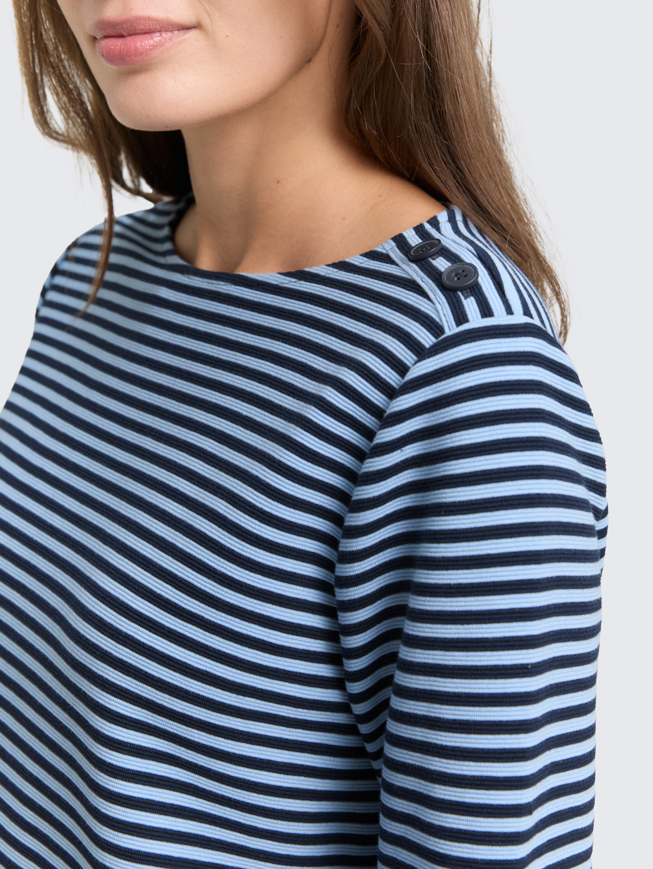 Langarmshirt mit Knopf-Details - blue navy regular stripe - Detail-Model-Ansicht