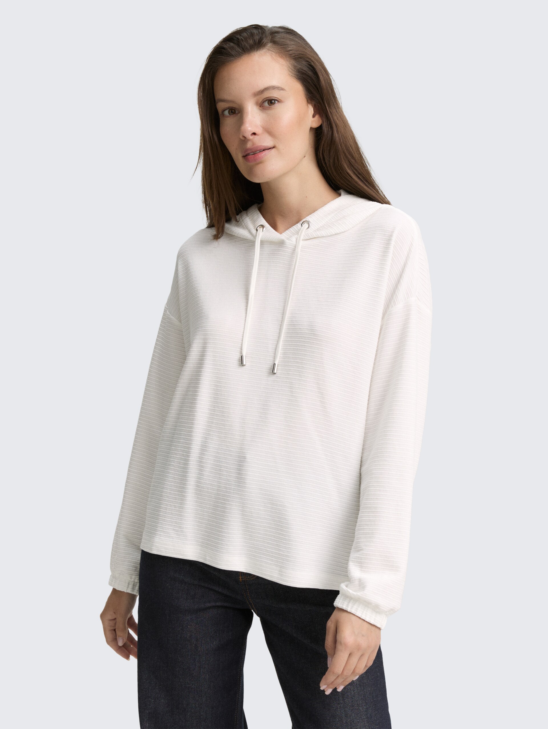 Lange mouwen shirt met capuchon - Whisper White - Nek model vooraanzicht