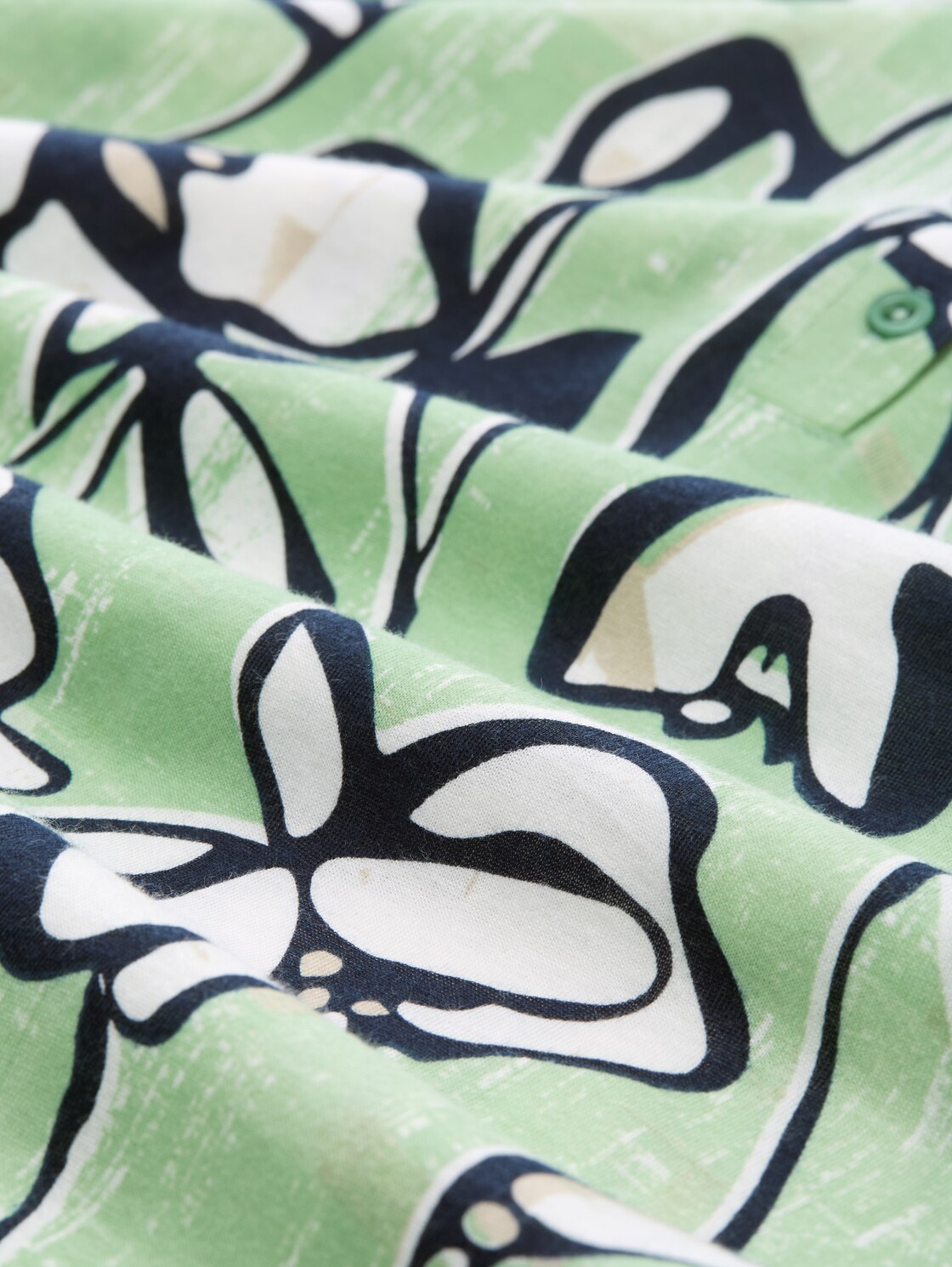 Henley Langarmshirt mit Muster - fresh spring floral design - Material-Ansicht