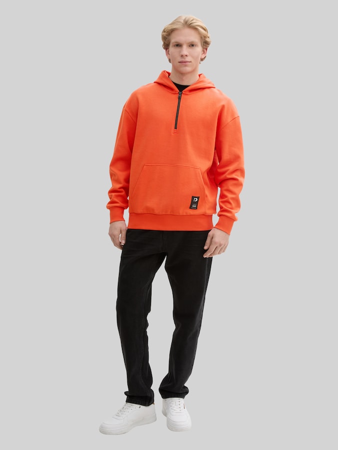 Relaxed Fit Hoodie Sweatshirt mit Reißverschluss von Denim Male, deep fiery orange