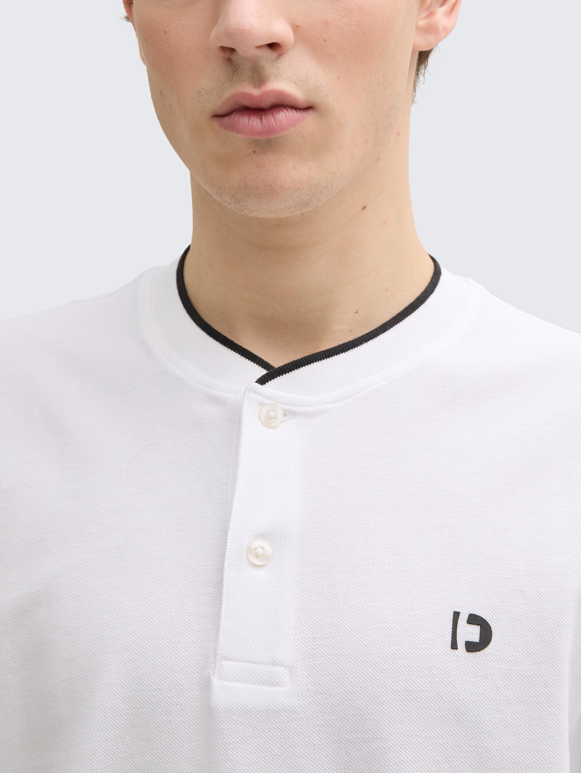 Poloshirt mit Bomberkragen - White