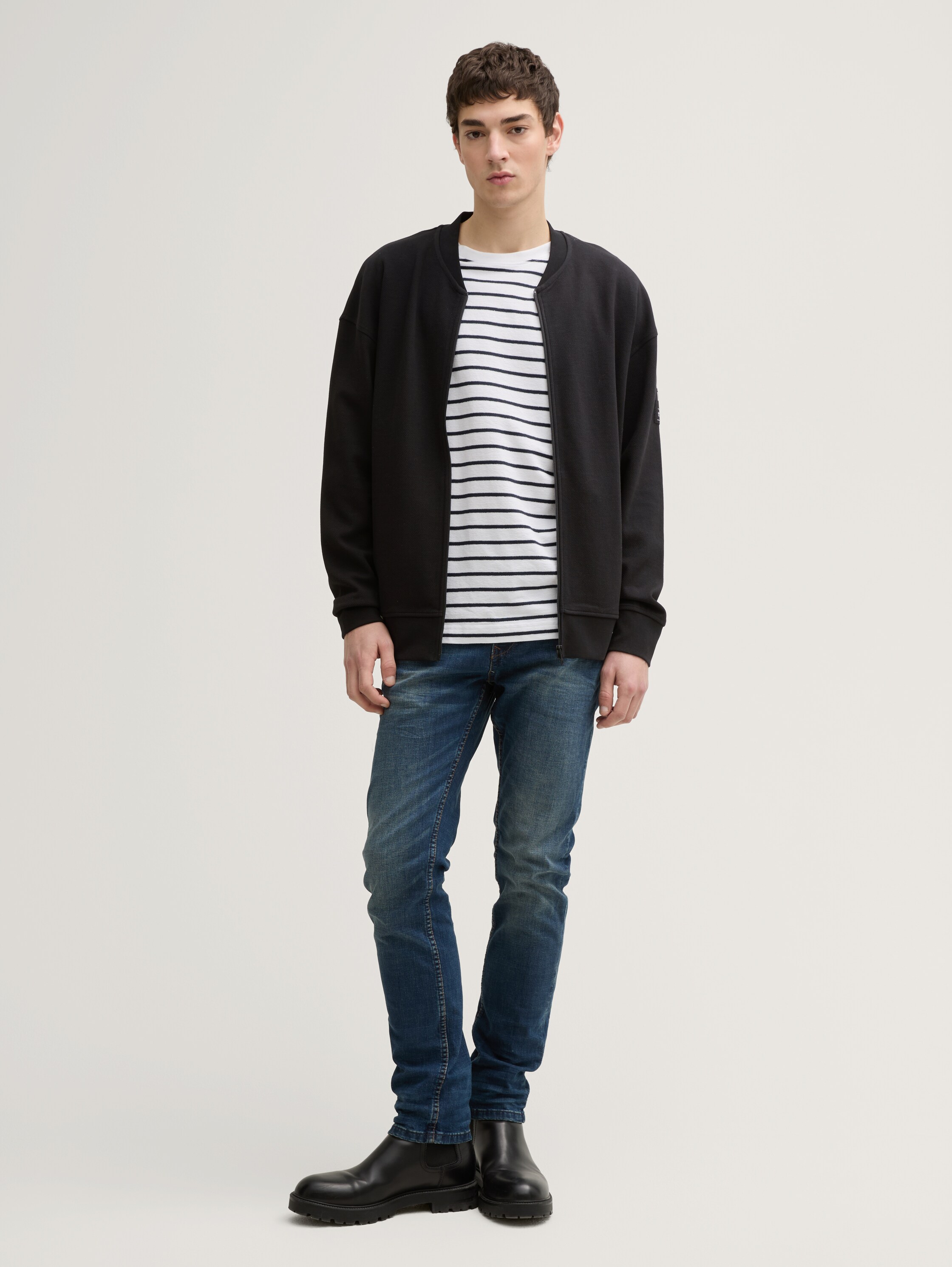 Relaxed Fit Bomberjacke - 1