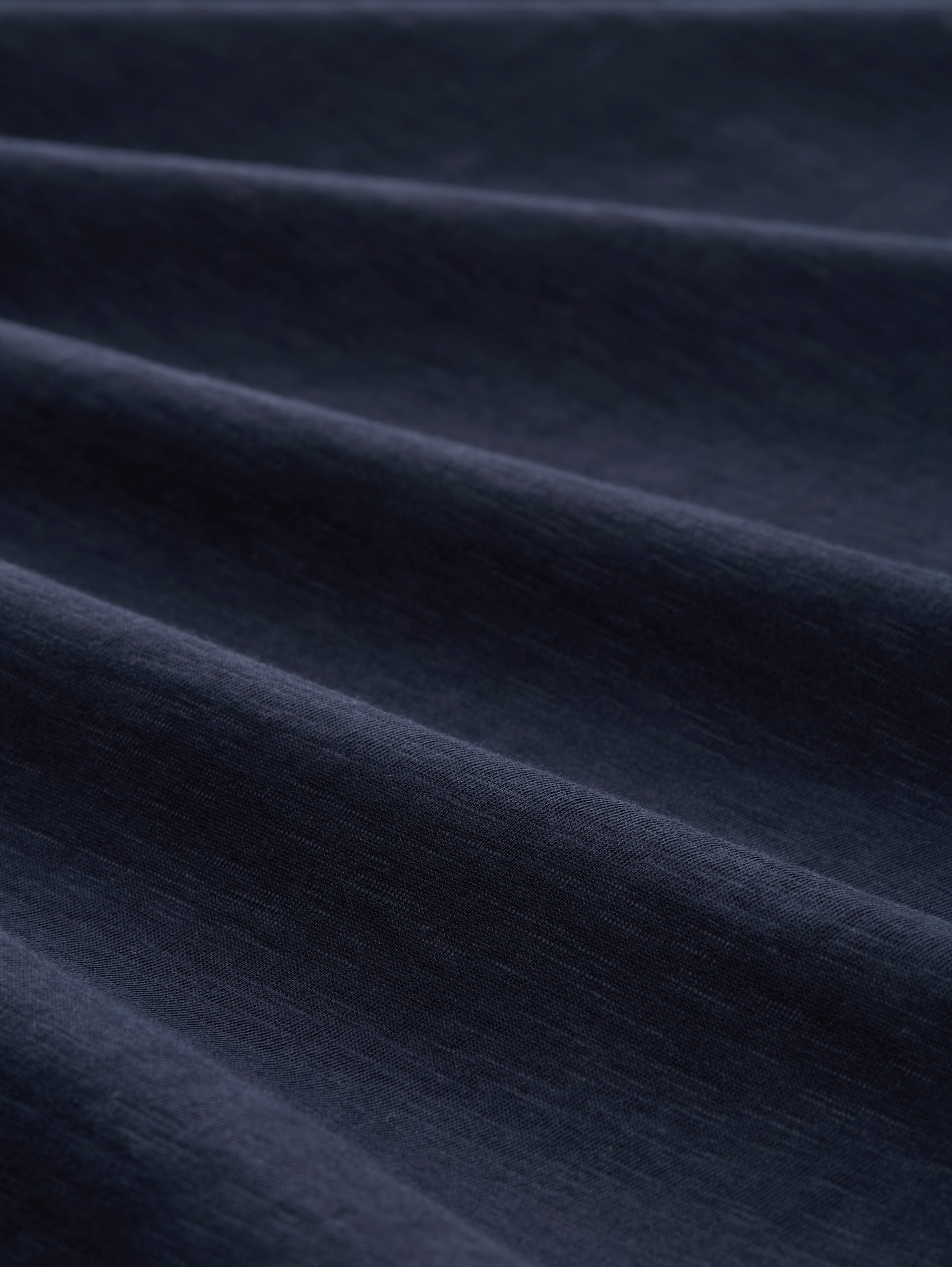Basic T-Shirt aus Baumwolle - sky captain blue - Material-Ansicht