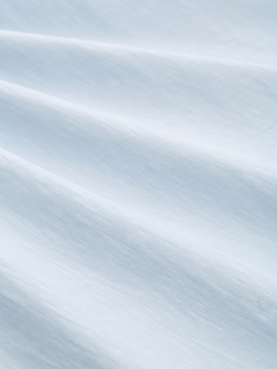 Basic T-Shirt aus Baumwolle - Light Metal Blue - Material-Ansicht