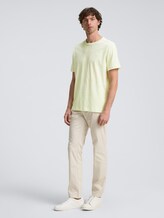 T-shirt basique - lime cream green - Vue de face du modèle