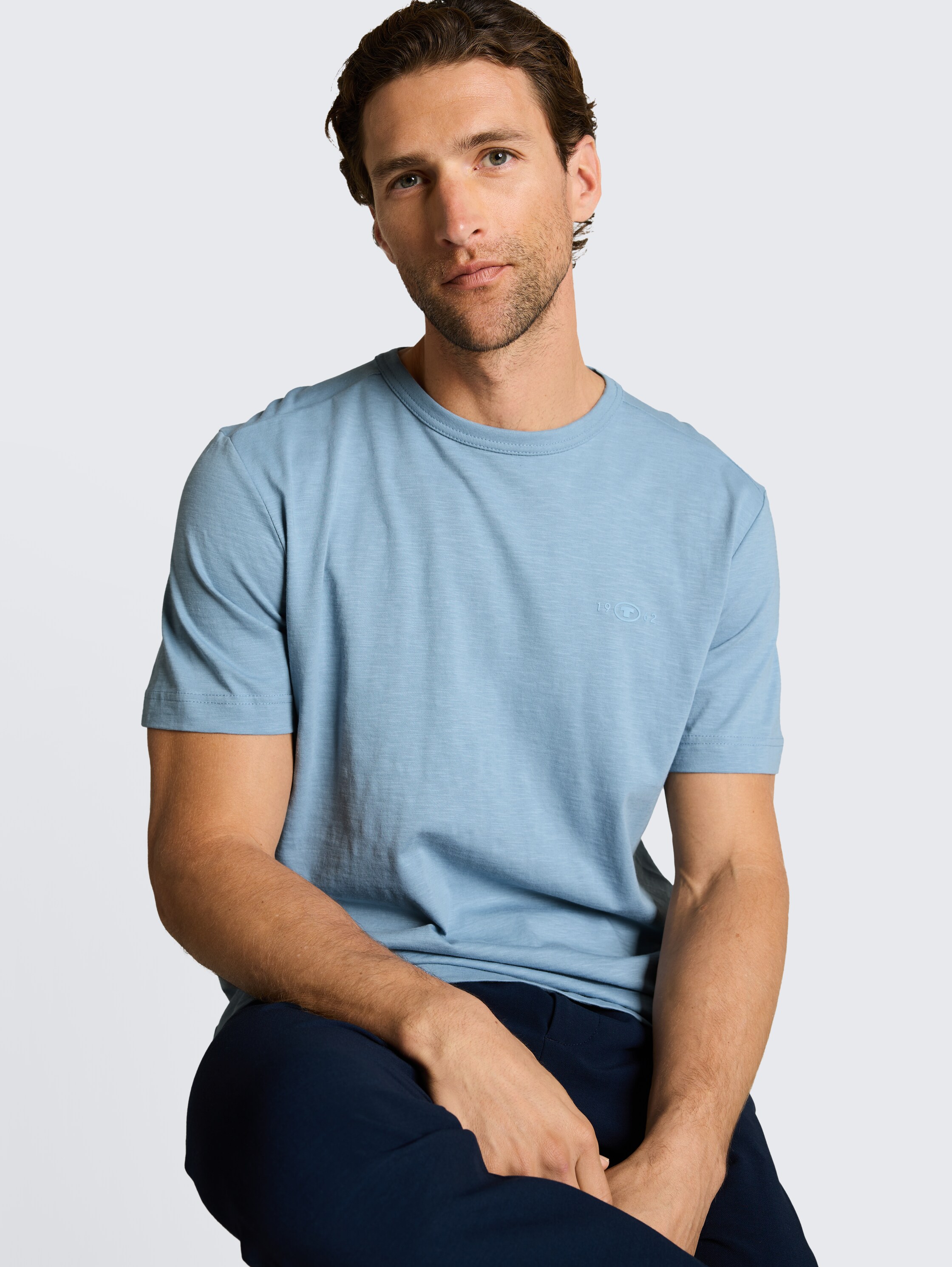 Basic T-Shirt aus Baumwolle - mountain_spring_blue - 