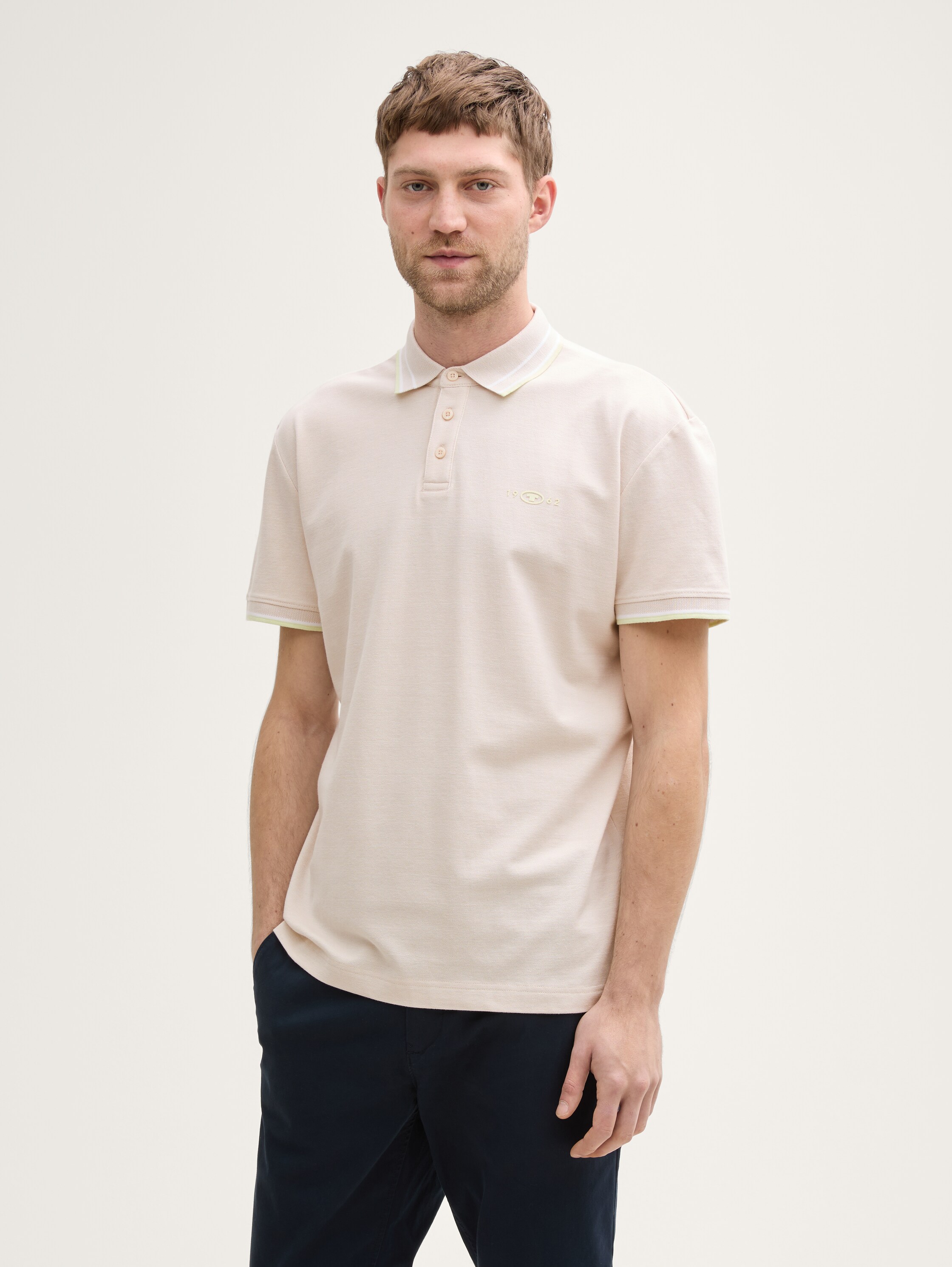 Piqué Poloshirt mit Stretch - light_cashew_beige_two_tone - 