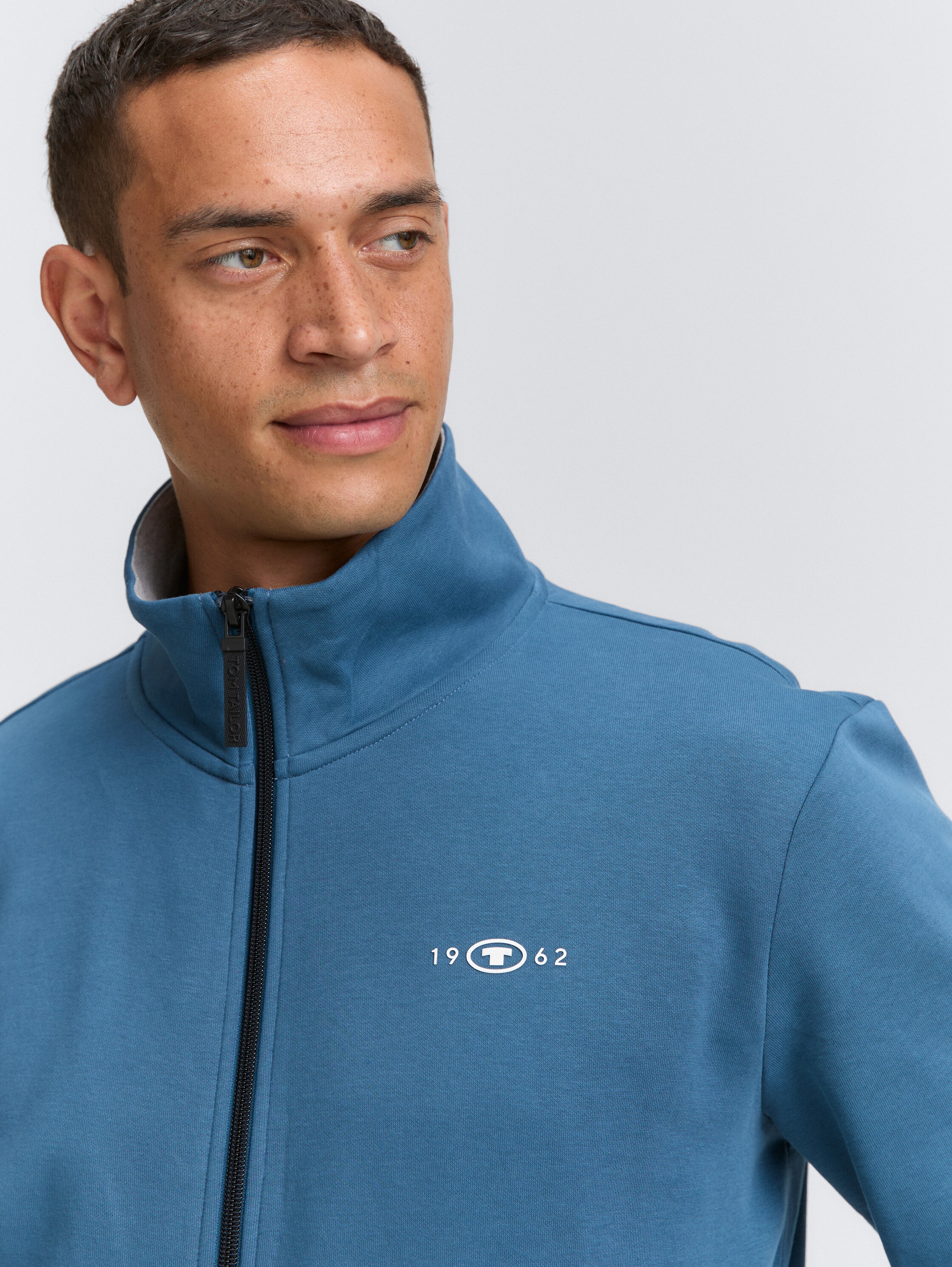 sweat jacket with print - real teal blue - Detail model view