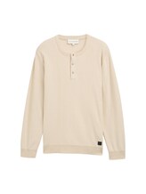 Non sélectionné, Pull en tricot de coton Henley par , beige