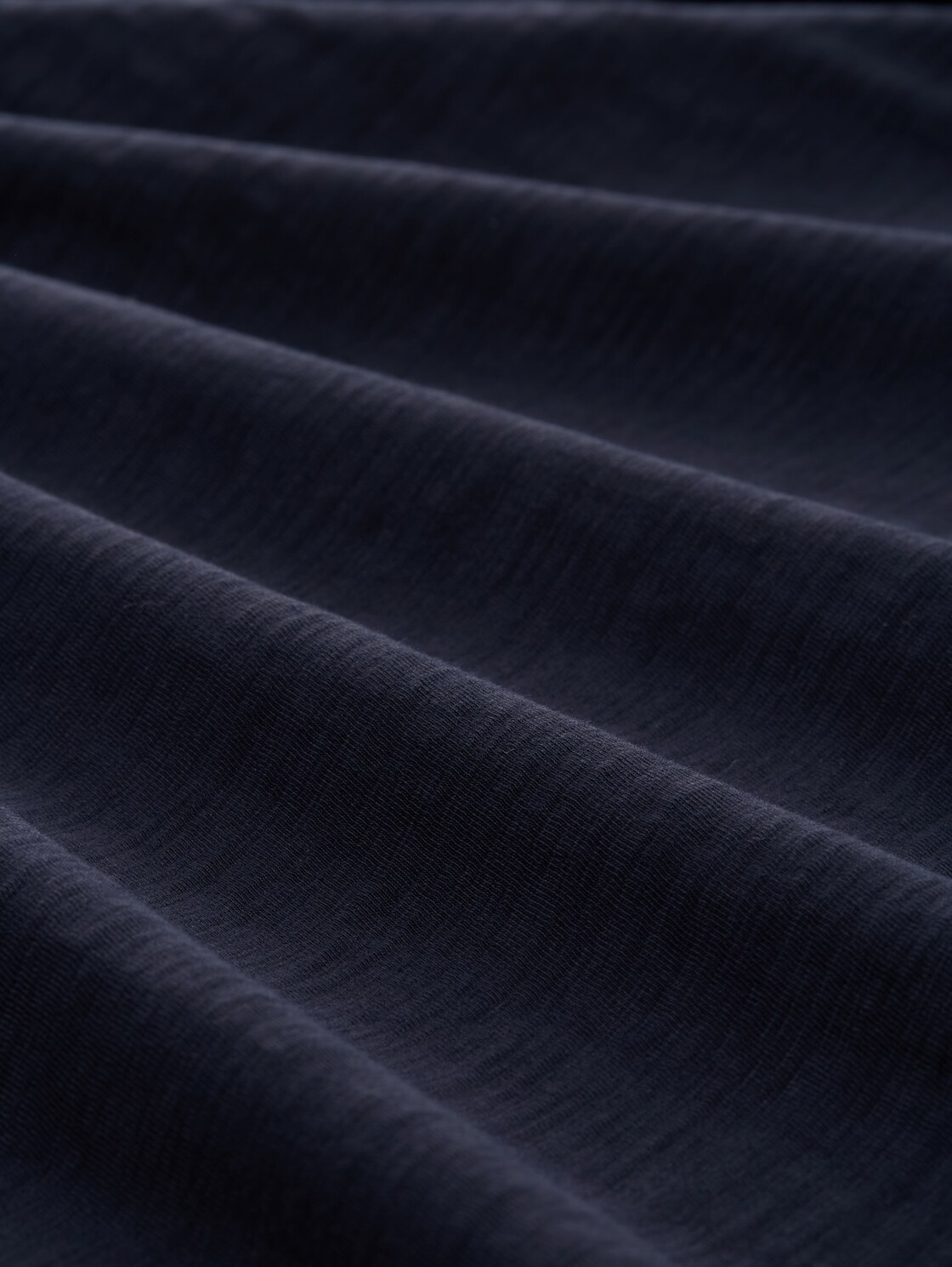 T-Shirt aus Baumwolle mit Print - sky captain blue - Material-Ansicht