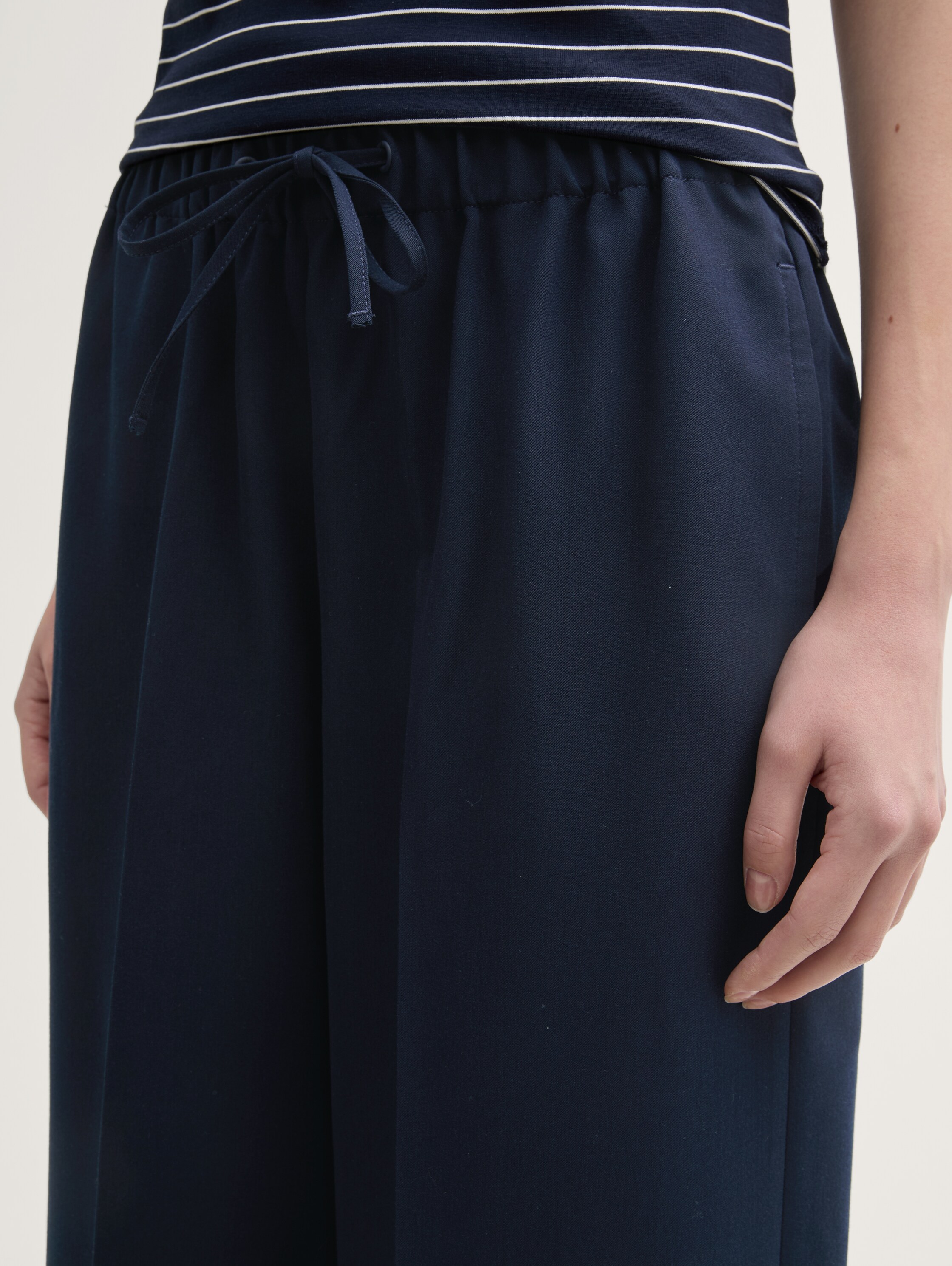 Wide Leg Hose - sky_captain_blue_1 - 