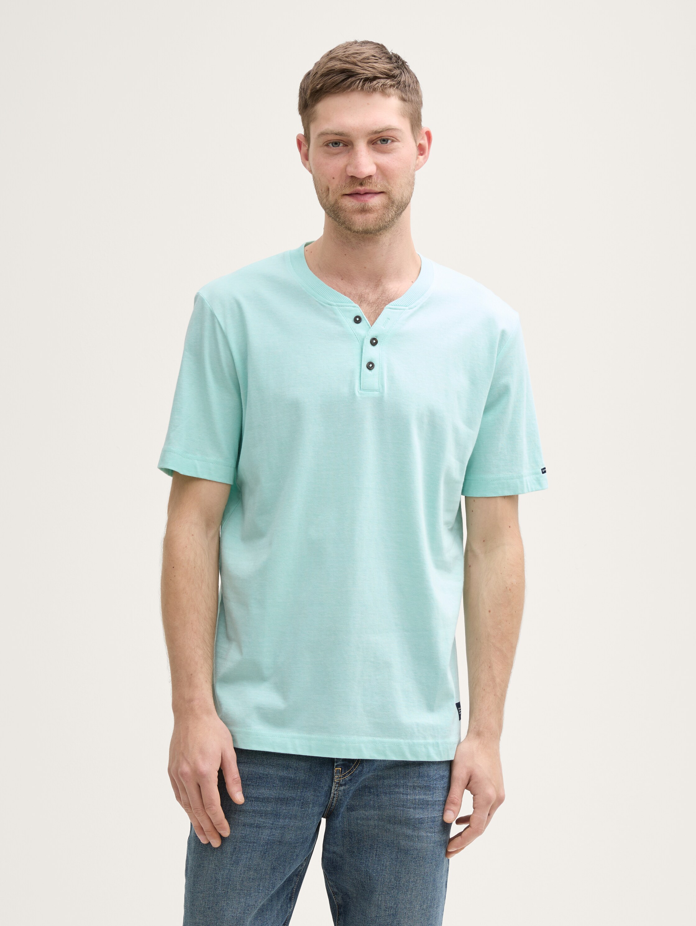 Henley T-Shirt aus Baumwolle - mint_white_fine_stripe - 