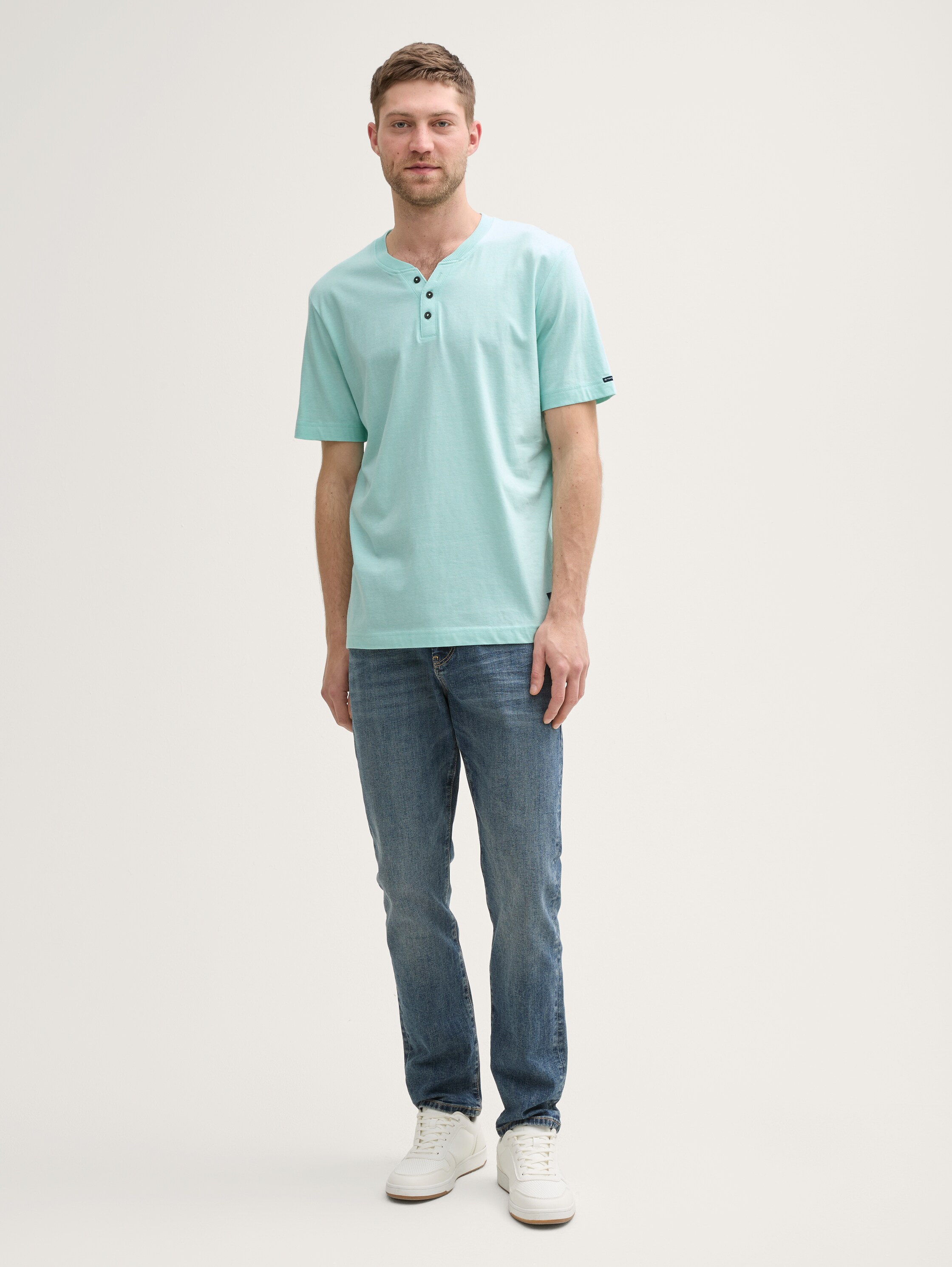 Henley T-Shirt aus Baumwolle - mint_white_fine_stripe - 