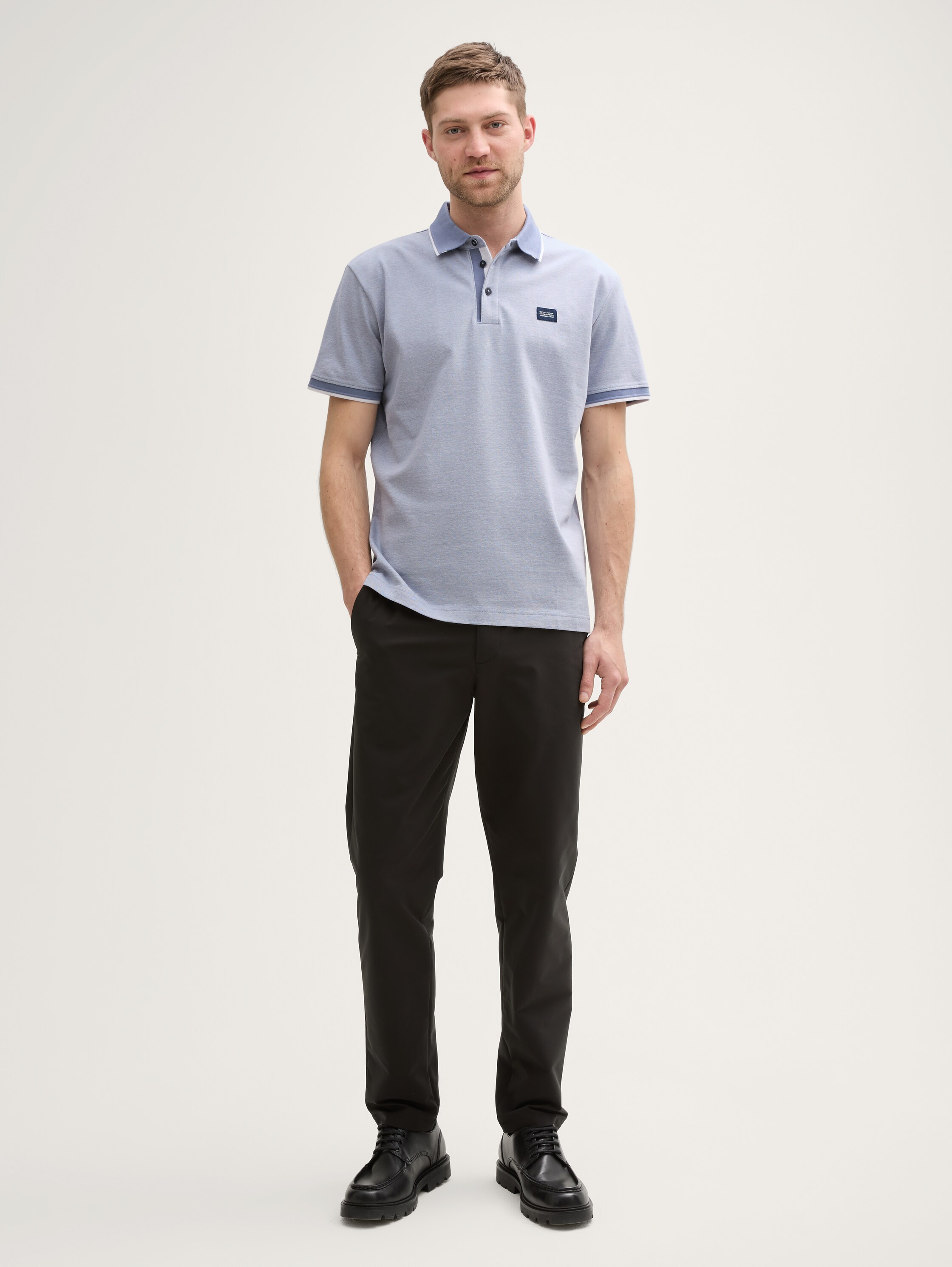 Piqué Poloshirt mit Logo-Label - dove_blue_white_two_tone_pique - 