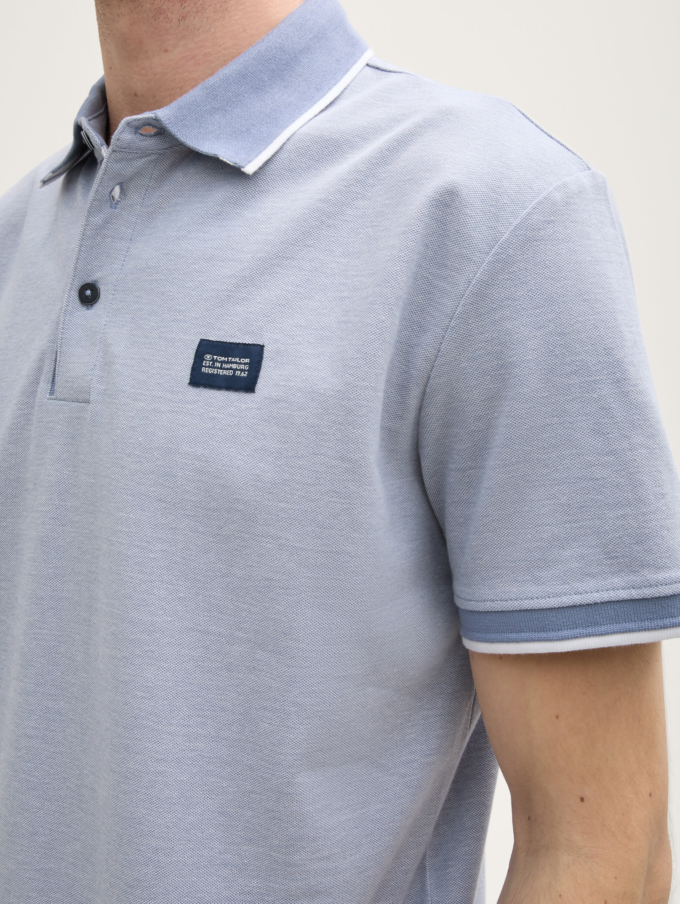 Piqué Poloshirt mit Logo-Label - dove_blue_white_two_tone_pique - 