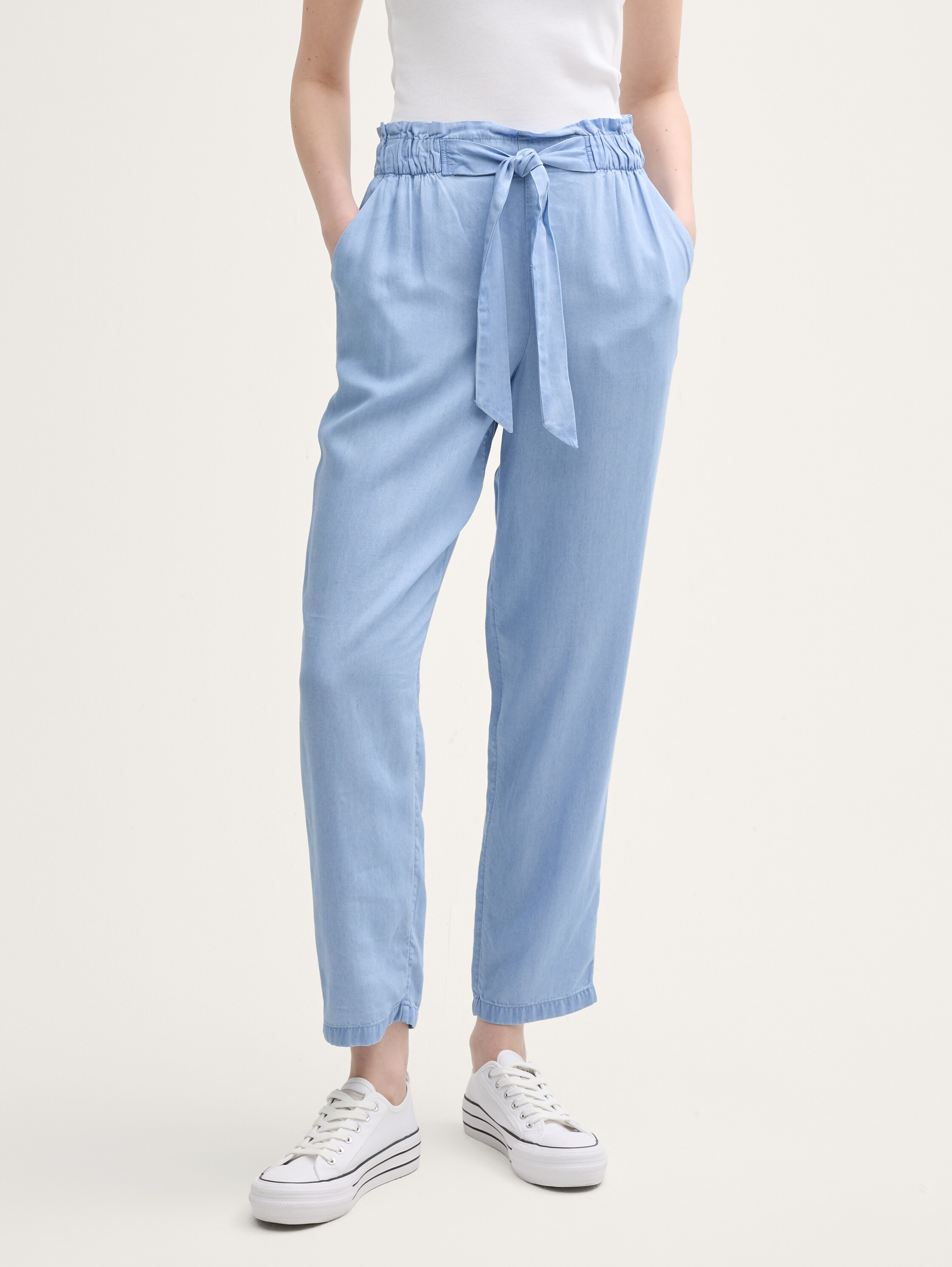 Taps toelopende broek van paperbag - light_stone_bright_blue_denim - 