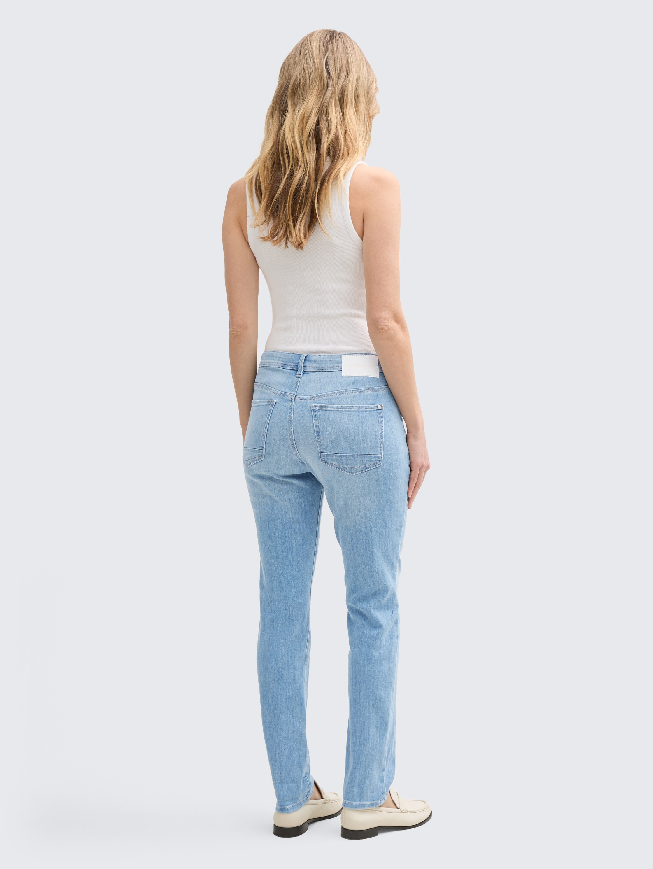 Tapered jeans - clean_bleached_blue_denim - 