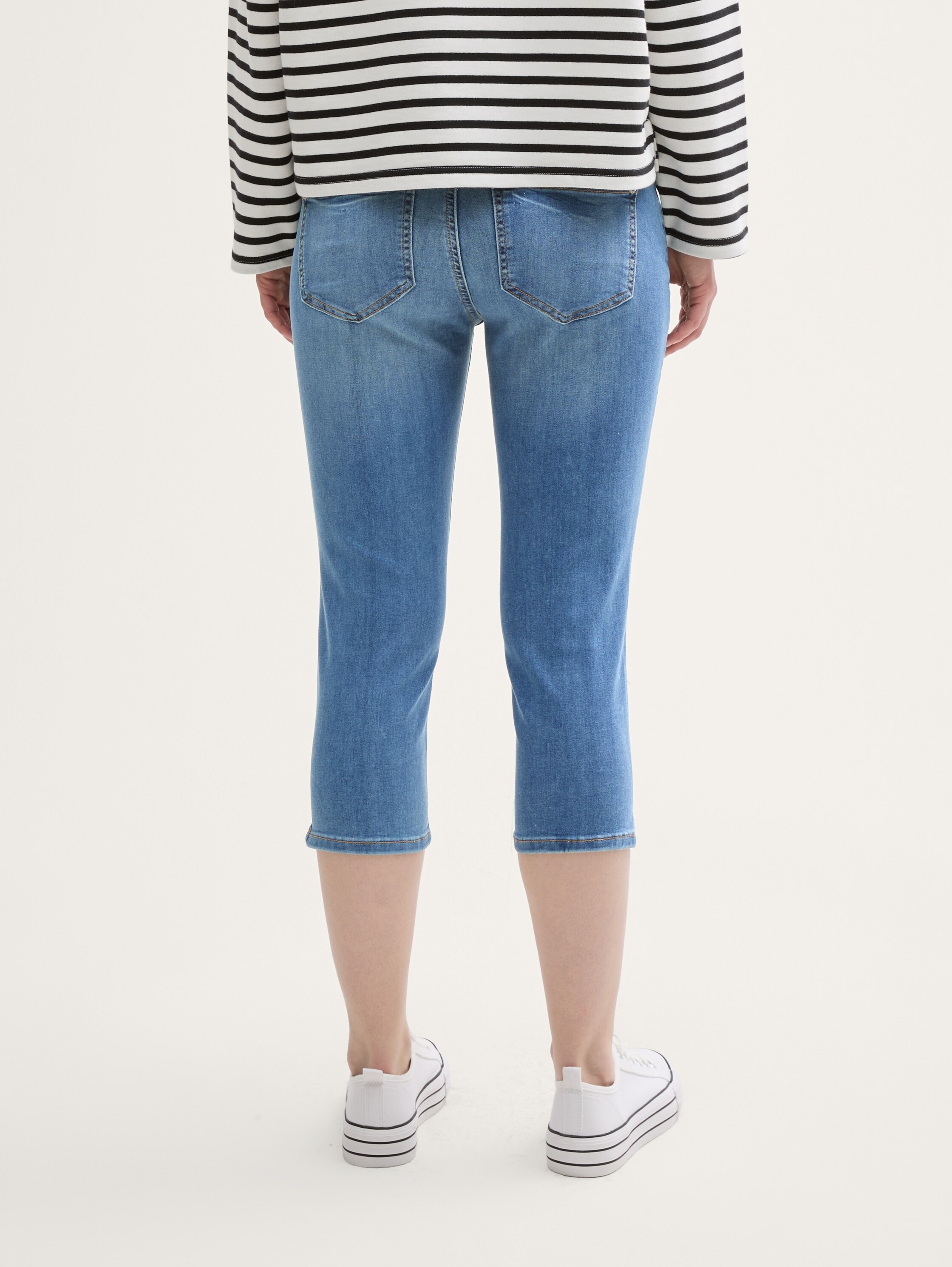 TTKATE Slim Capri Jeans - light_stone_wash_denim - 