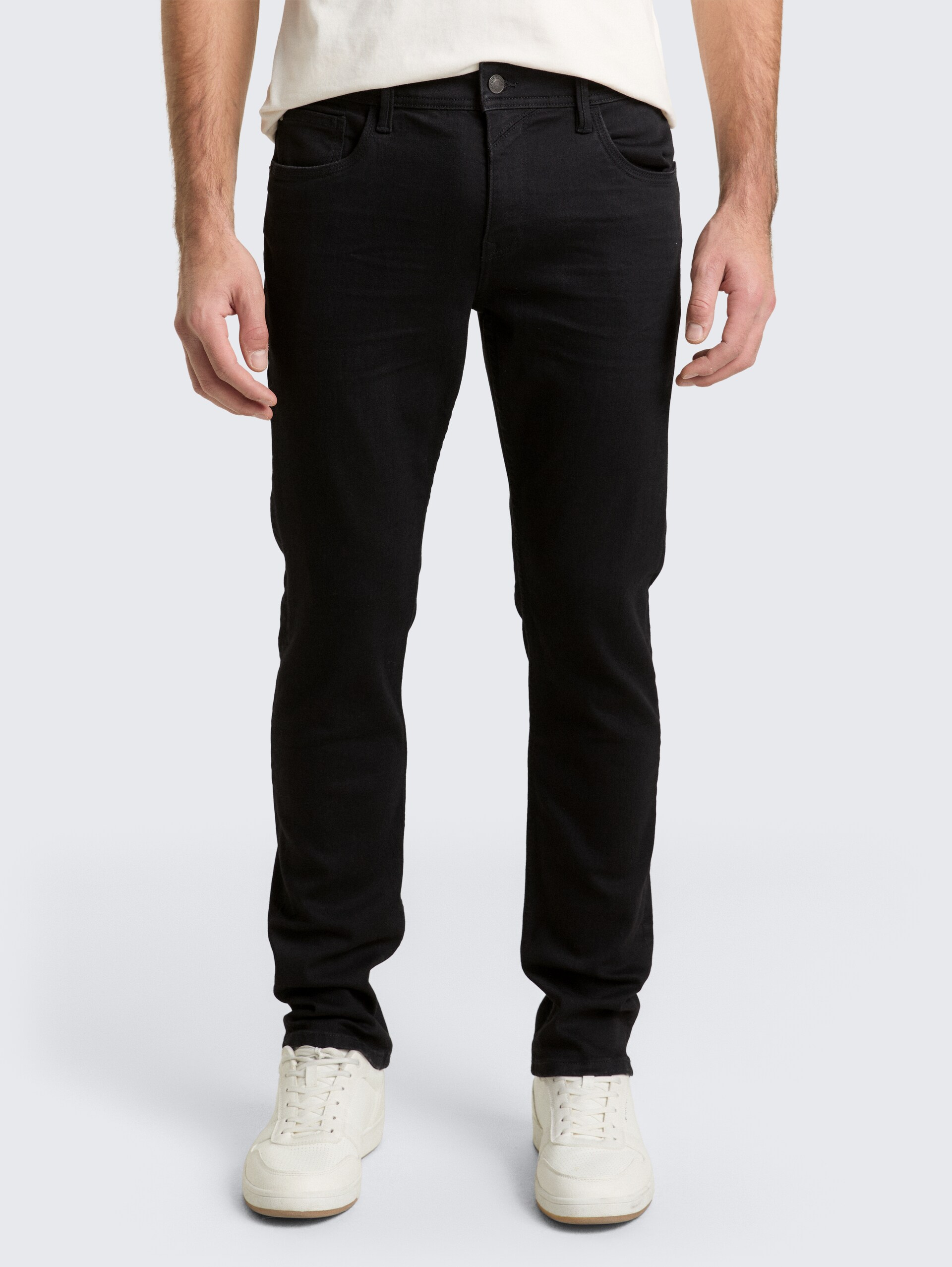TTAEDAN STRAIGHT Jeans - black black denim - Ausschnitt Model-Vorderansicht