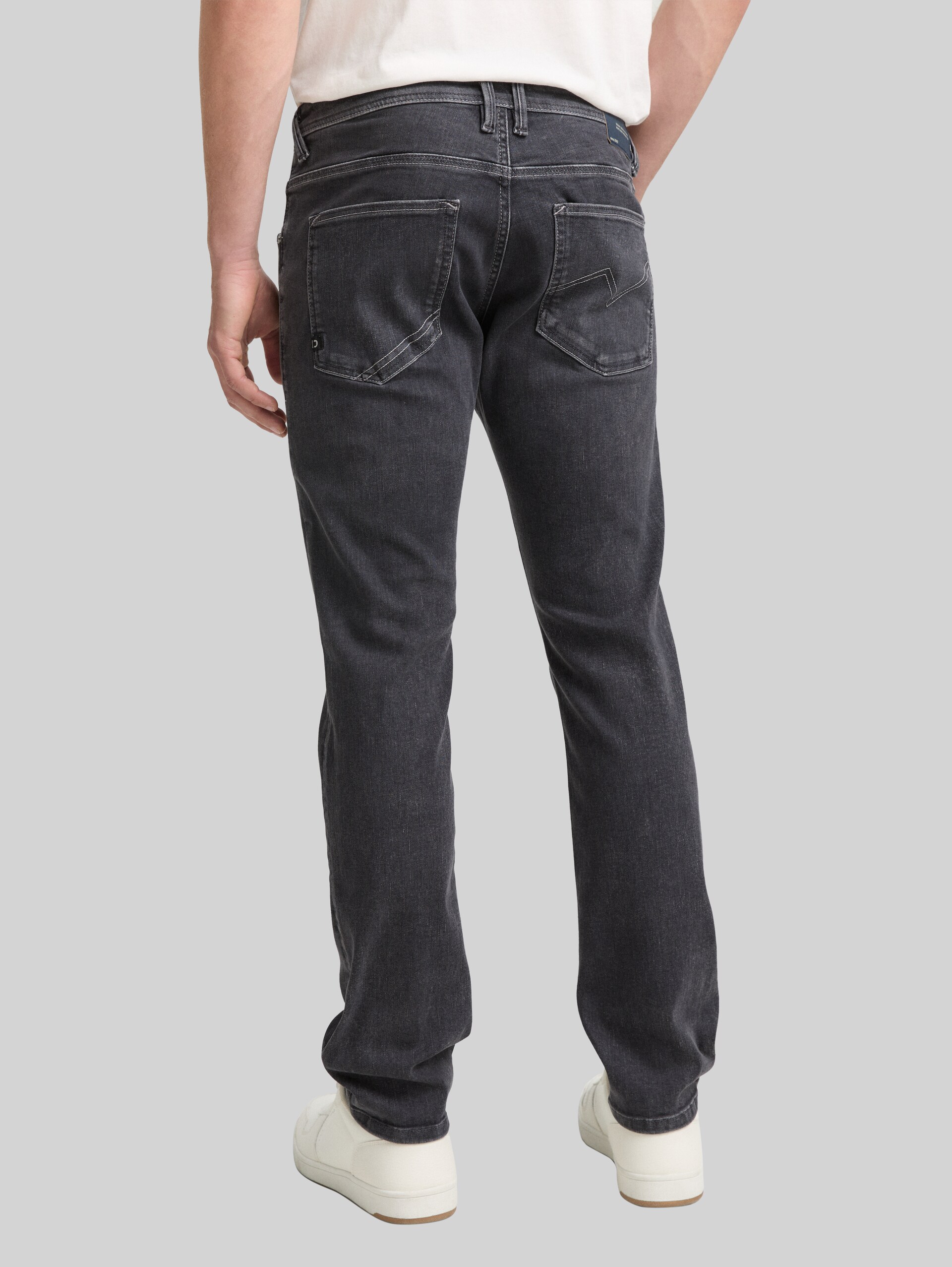 TTAEDAN STRAIGHT Jeans with Stretch - used dark stone grey denim - Neckline model-back view