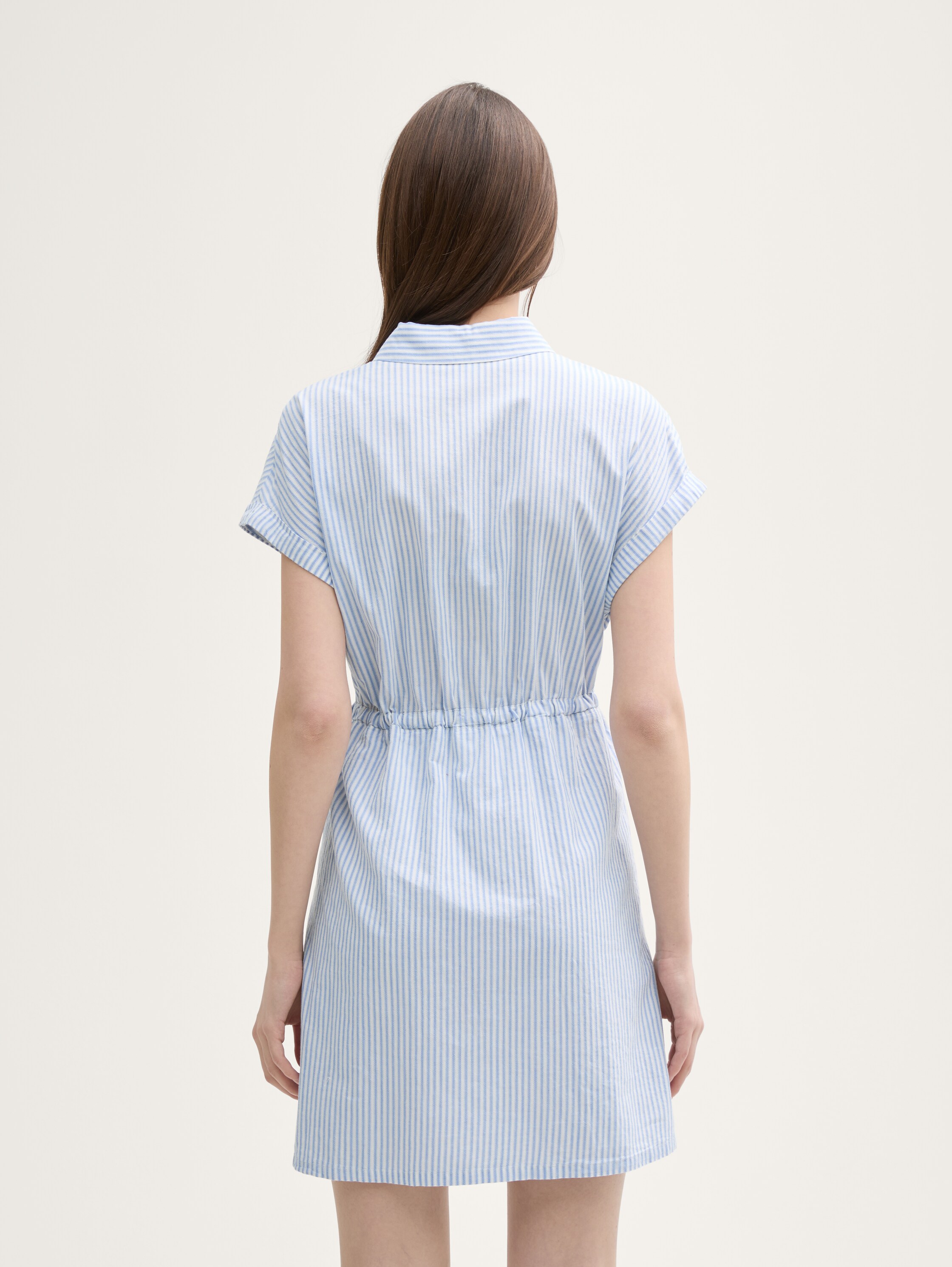 Mini-Blusenkleid mit Streifenmuster - white_blue_vertical_stripe - 