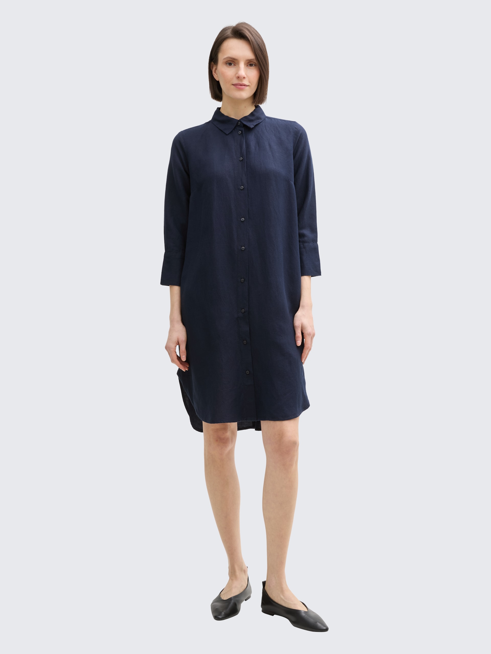 Blusenkleid mit Leinenanteil - sky captain blue - Model-Vorderansicht
