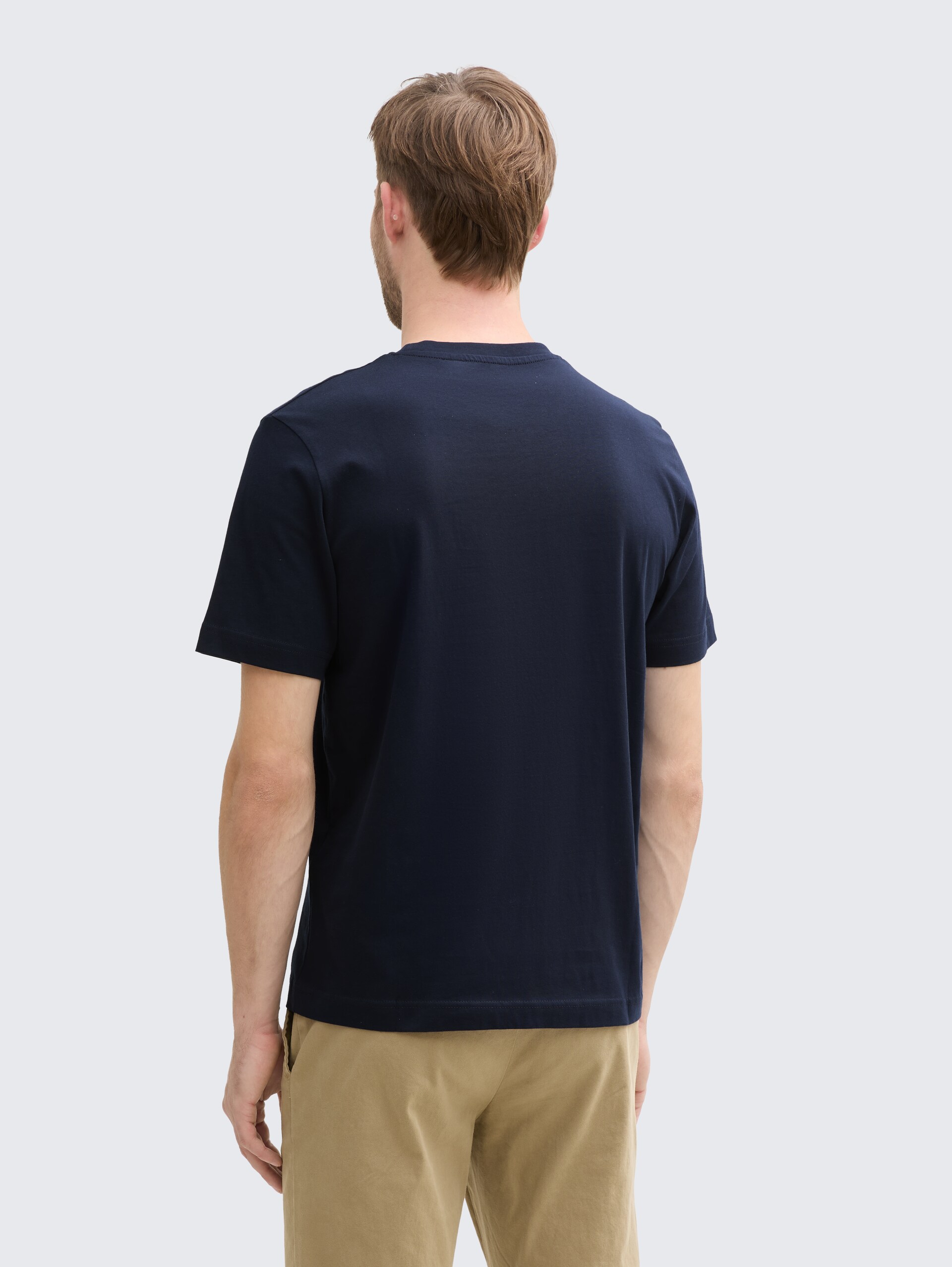 T-Shirt aus Baumwolle mit Logo-Print - sky captain blue - Auschnitt Model-Rückansicht