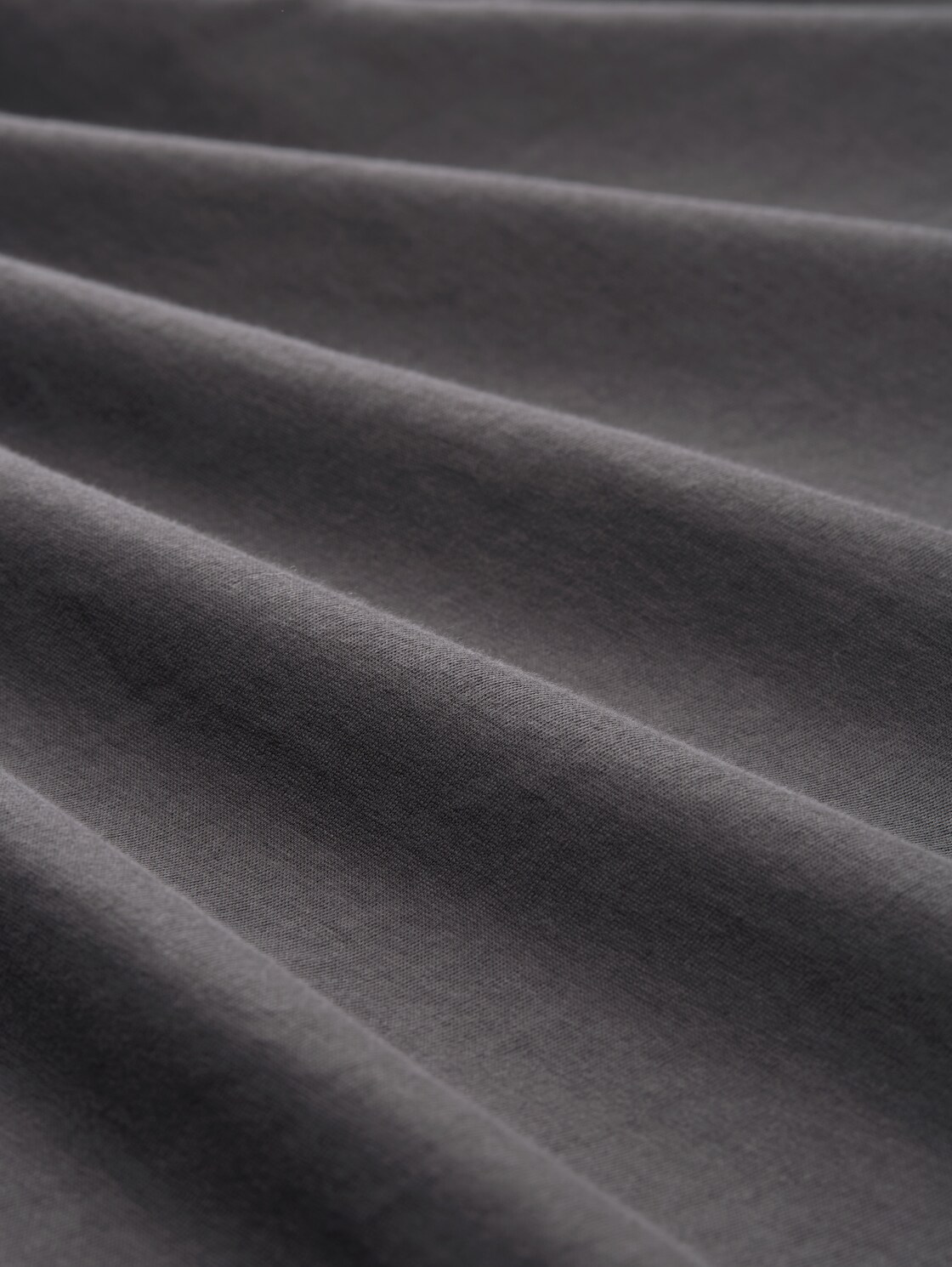 T-Shirt aus Baumwolle mit Logo-Print - Tarmac Grey - Material-Ansicht