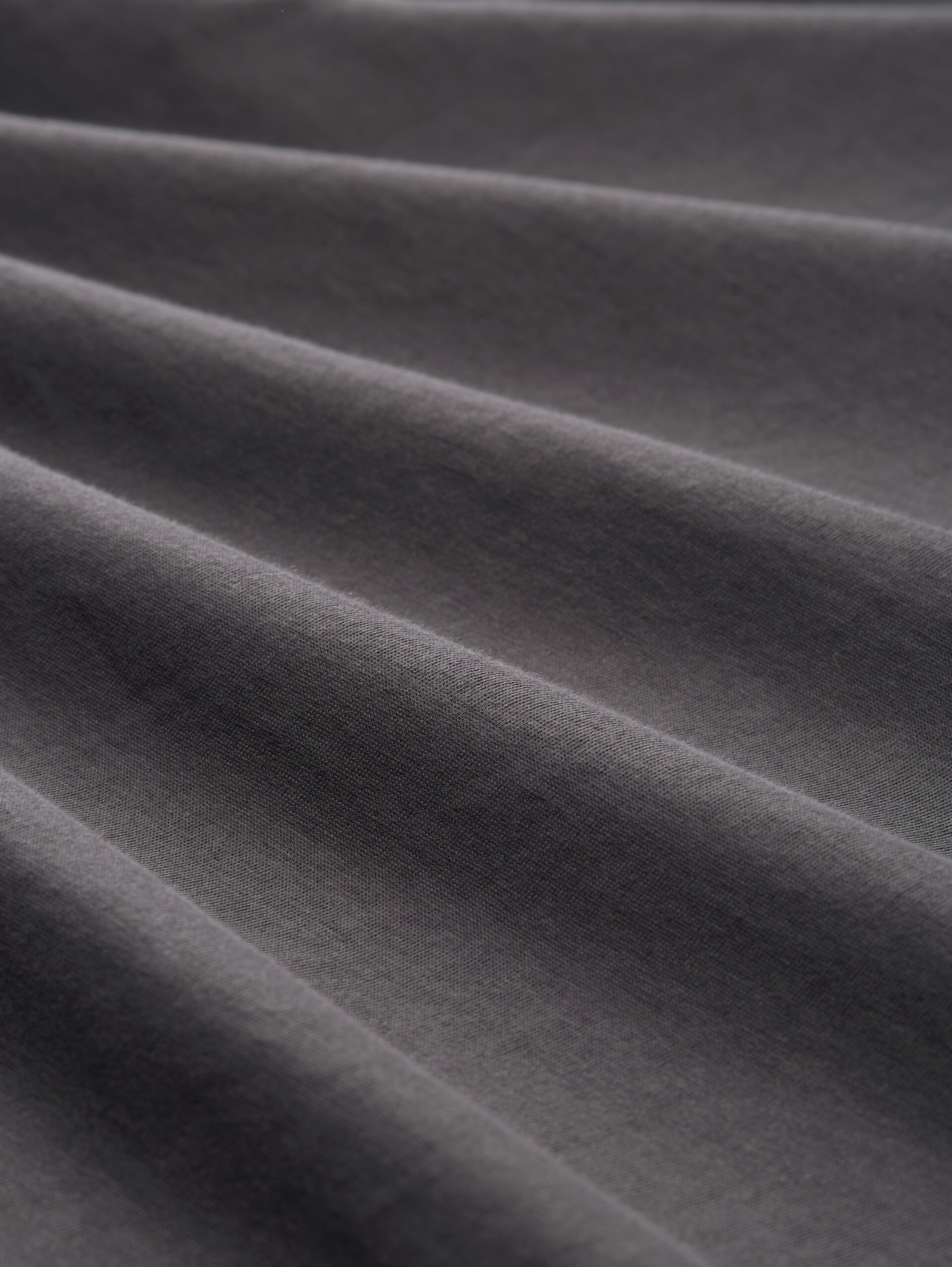 T-Shirt aus Baumwolle mit Logo-Print - Tarmac Grey - Material-Ansicht
