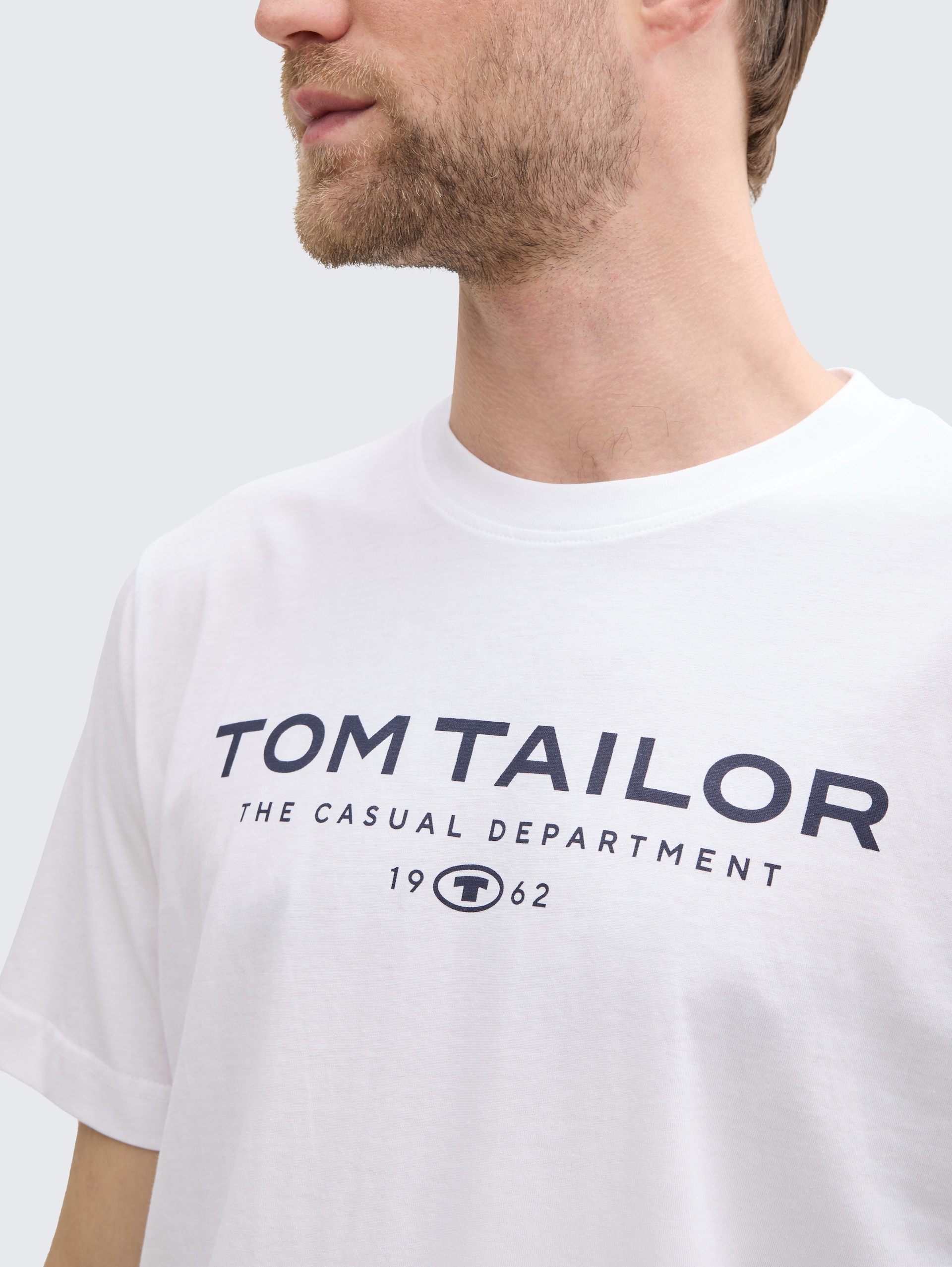 T-Shirt aus Baumwolle mit Logo-Print - White - Detail-Model-Ansicht