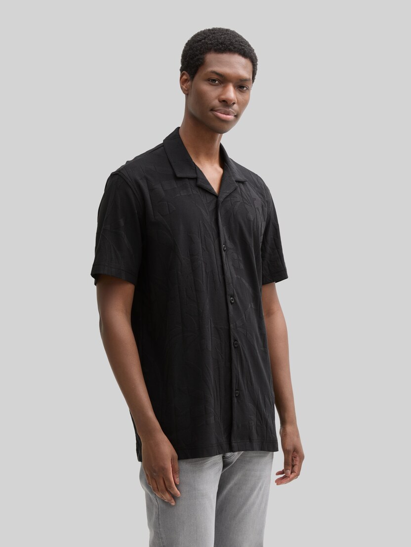 Relaxed Fit Resort Kurzarmhemd von Denim Male, black leaves jacquard
