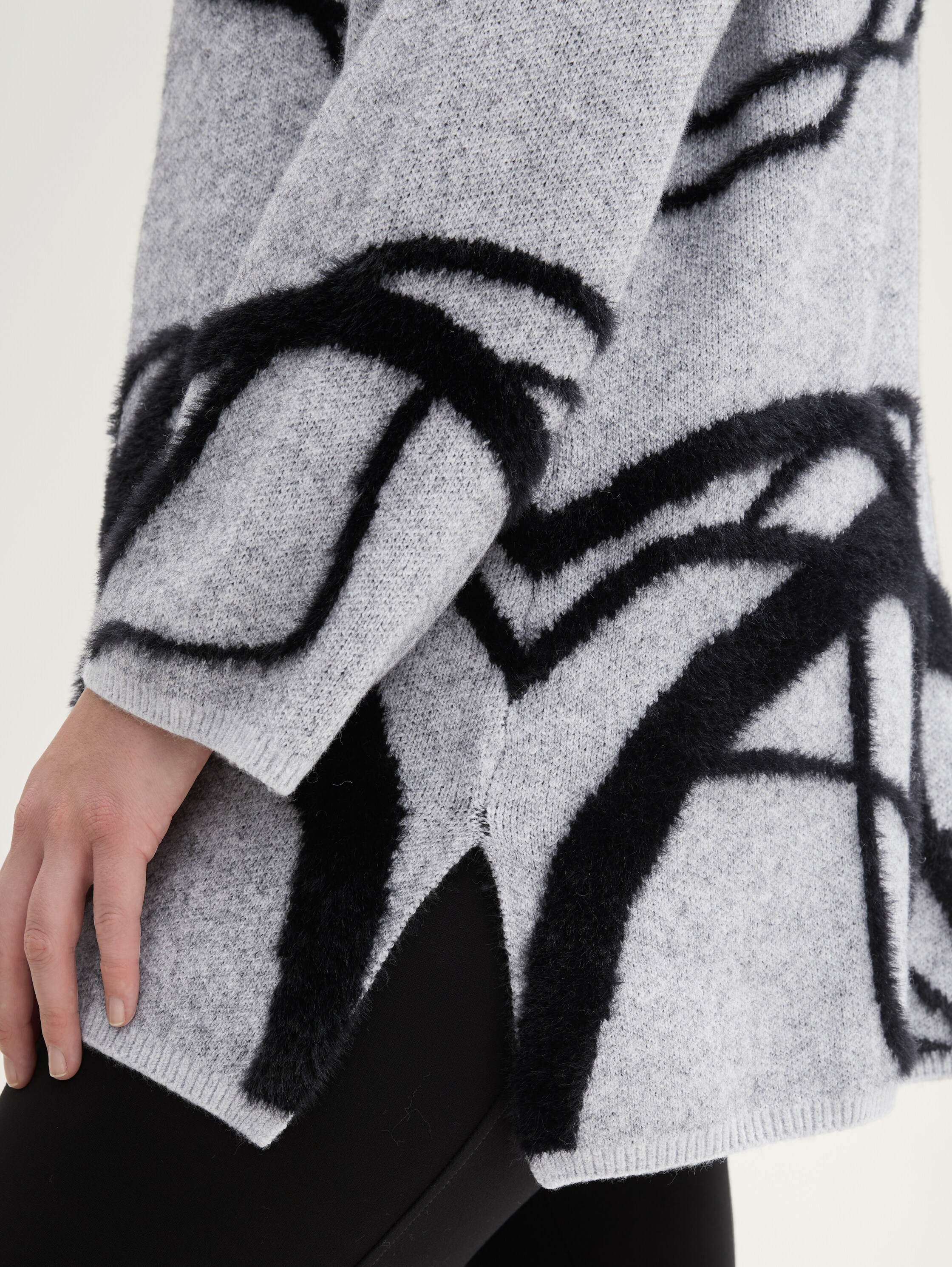 Plus Size - Loose Fit Strickpullover mit Muster - grey_geometric_knit_pattern - 