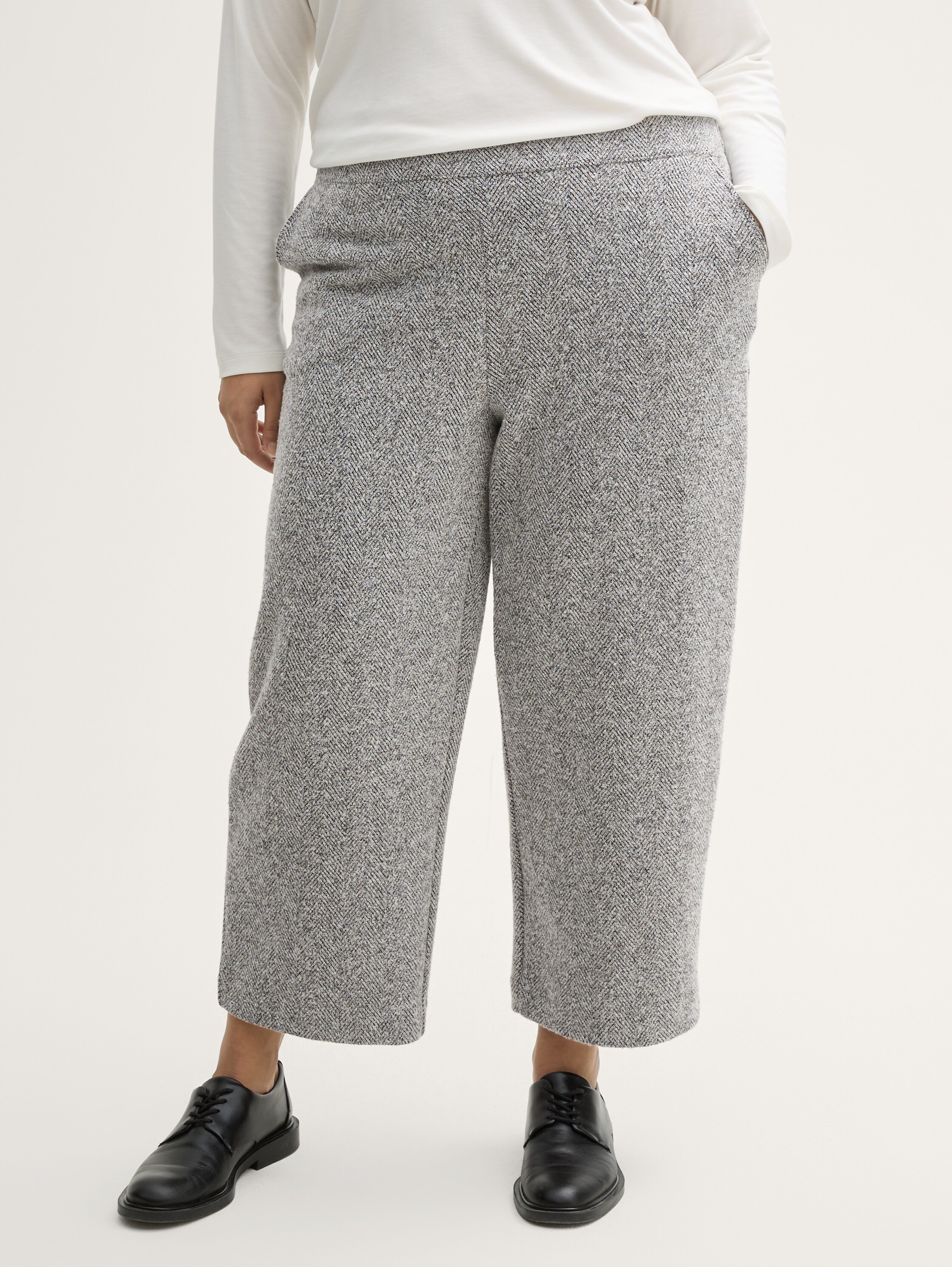 Plus Size - Cropped Culotte Hose - grey_heringbone_boucle - 