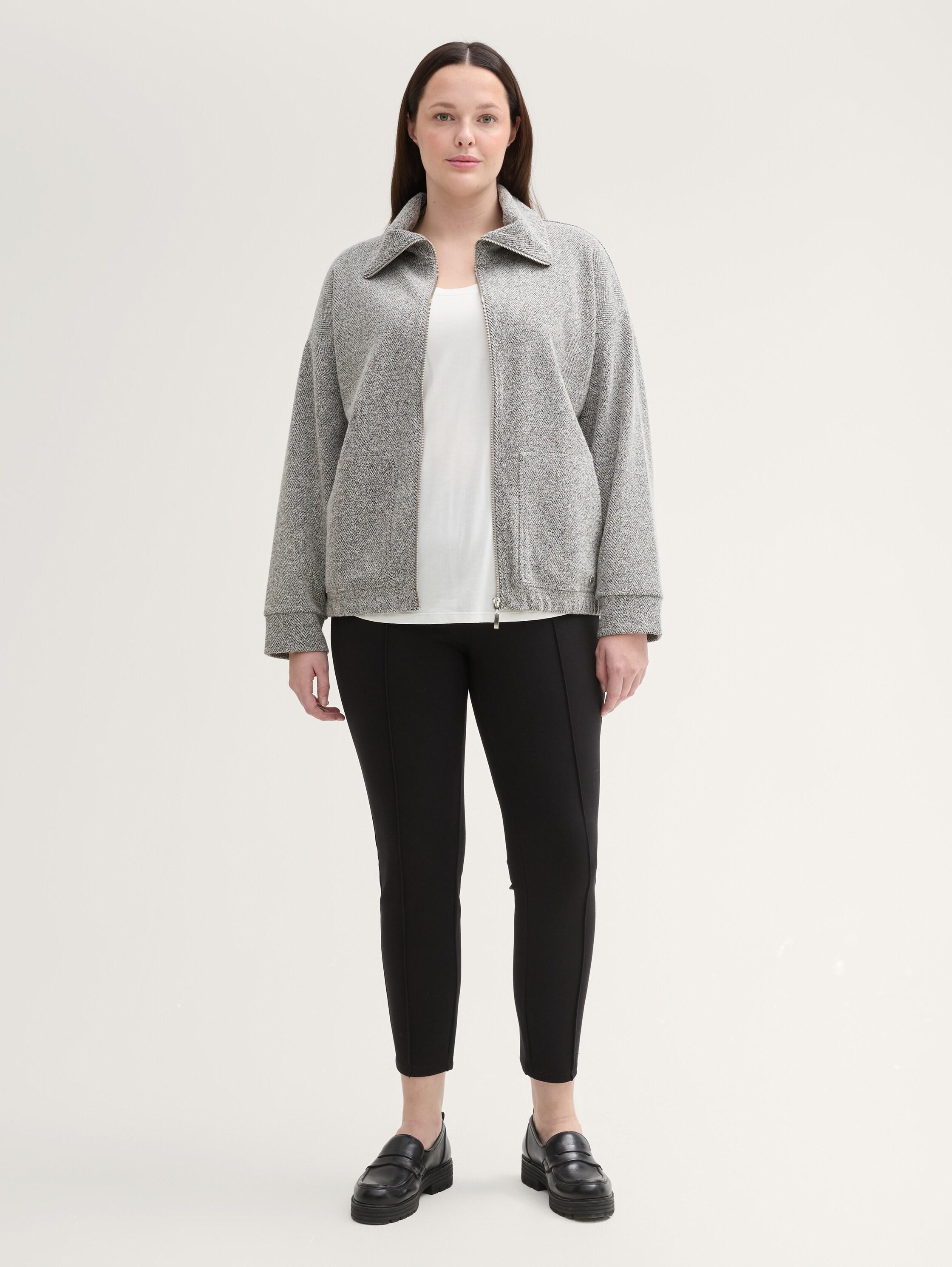 Plus Size - Sweatjacke mit Stehkragen - grey_heringbone_boucle - 