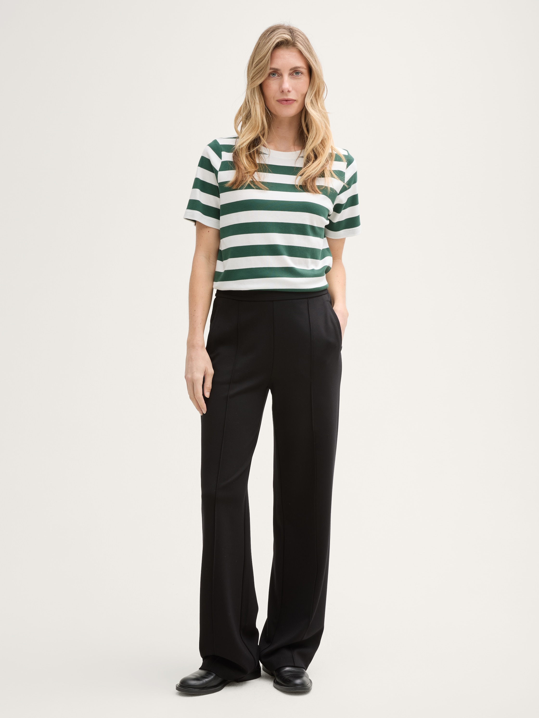 Cotton T-shirt - green offwhite block stripe - Model front view