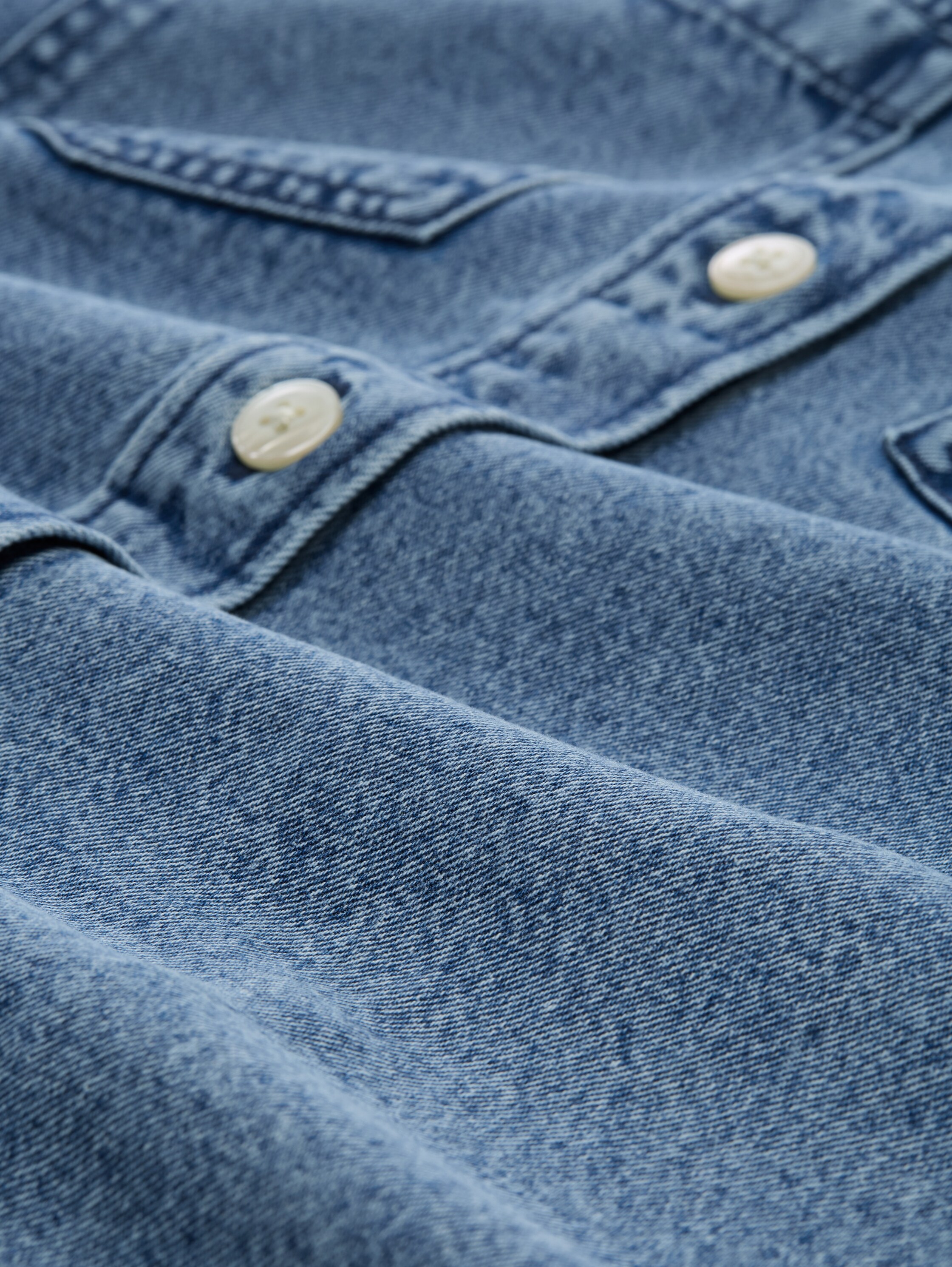 Jeansjacke mit Eingriffstaschen - 6