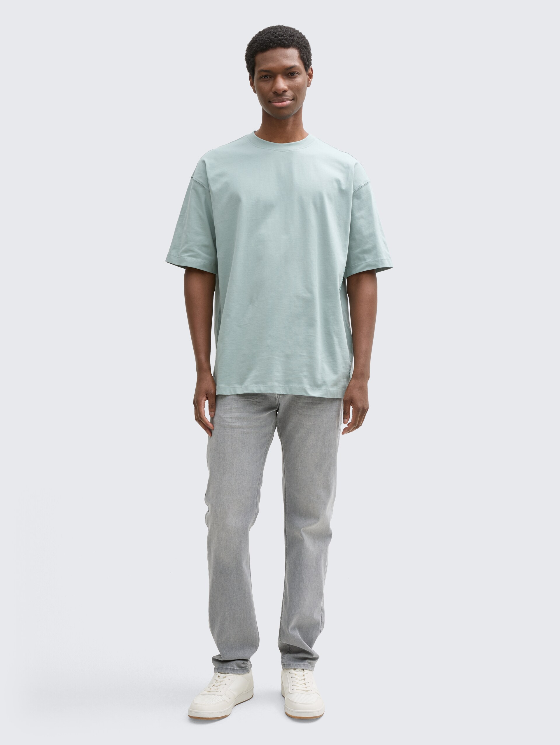 TTPIERS SLIM Jeans - stone grey denim - Model-Vorderansicht