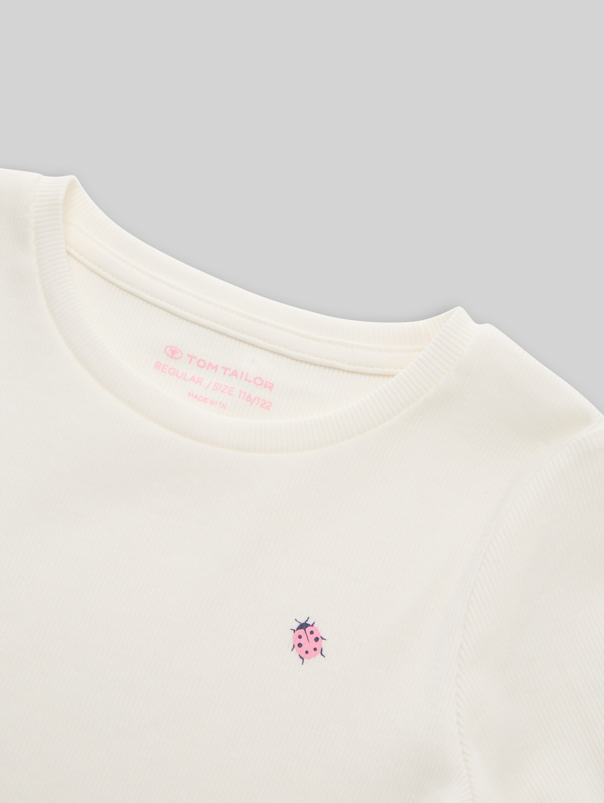 Ripp T-Shirt mit Print - soft cream white - Detail-Model-Ansicht