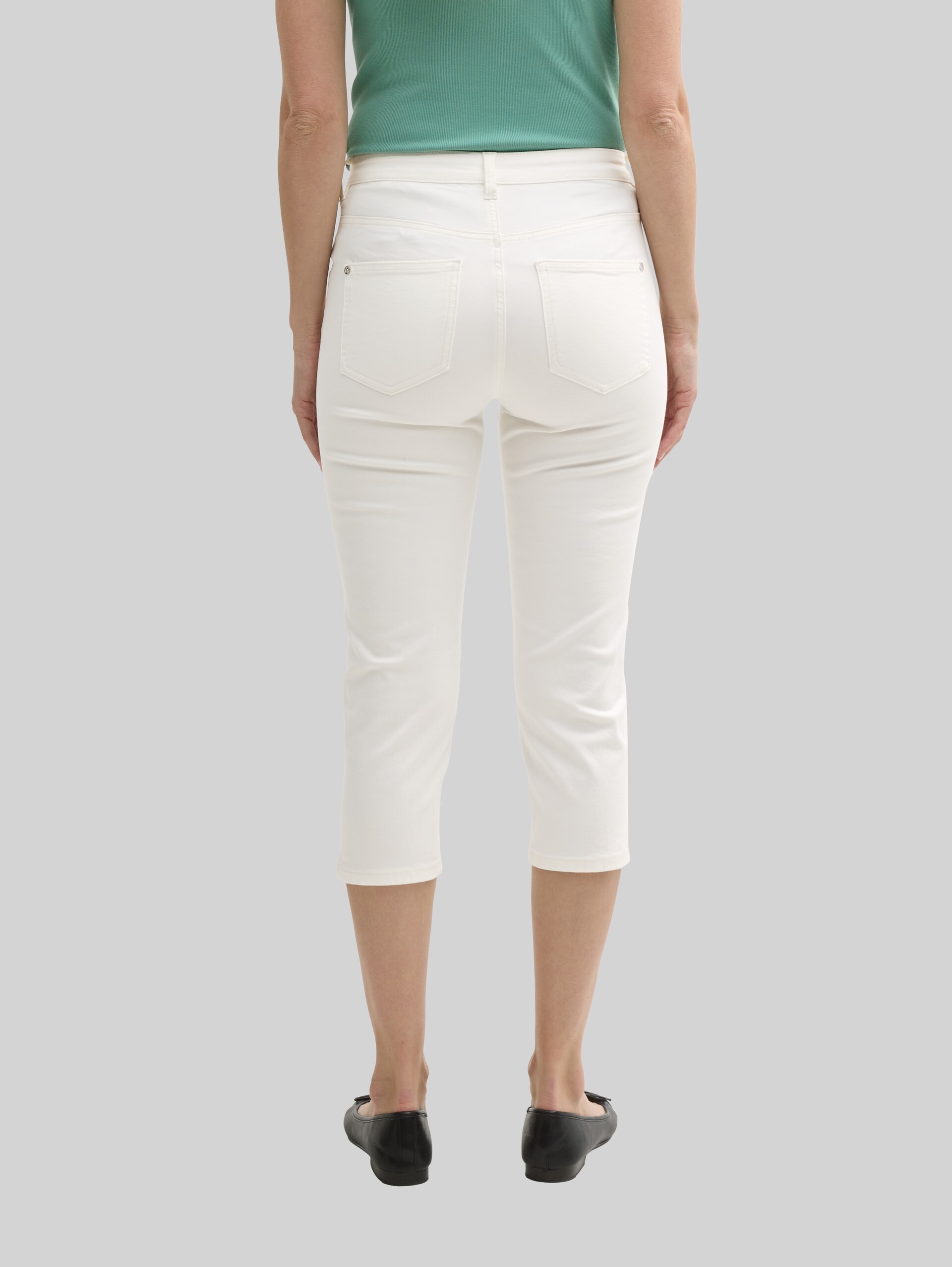 Jeans TTKATE Slim Capri - Whisper White - Découpe Vue arrière du modèle