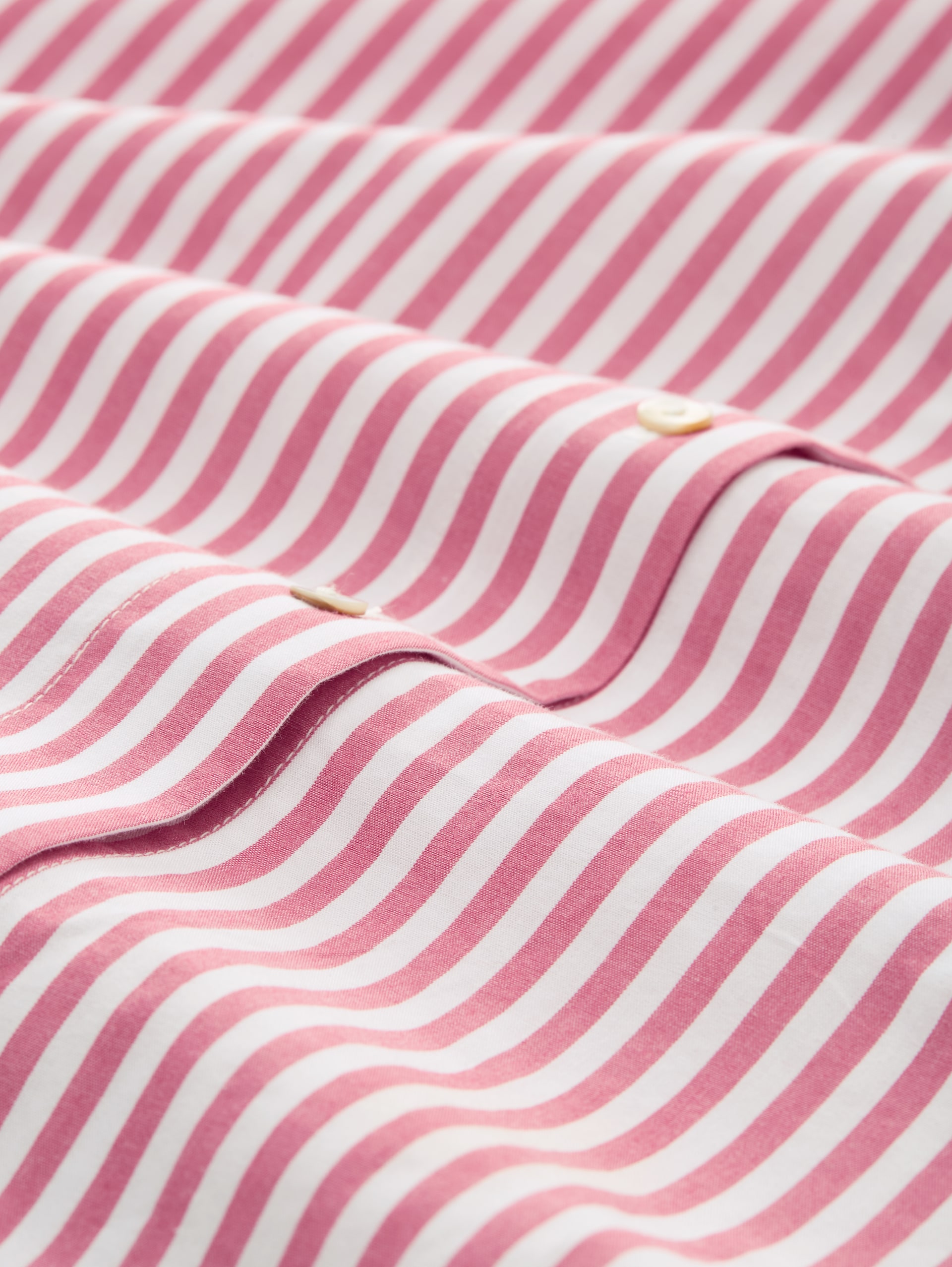 Plus Size - Loose Fit Bluse mit Streifenmuster - mid berry white stripe - Material-Ansicht