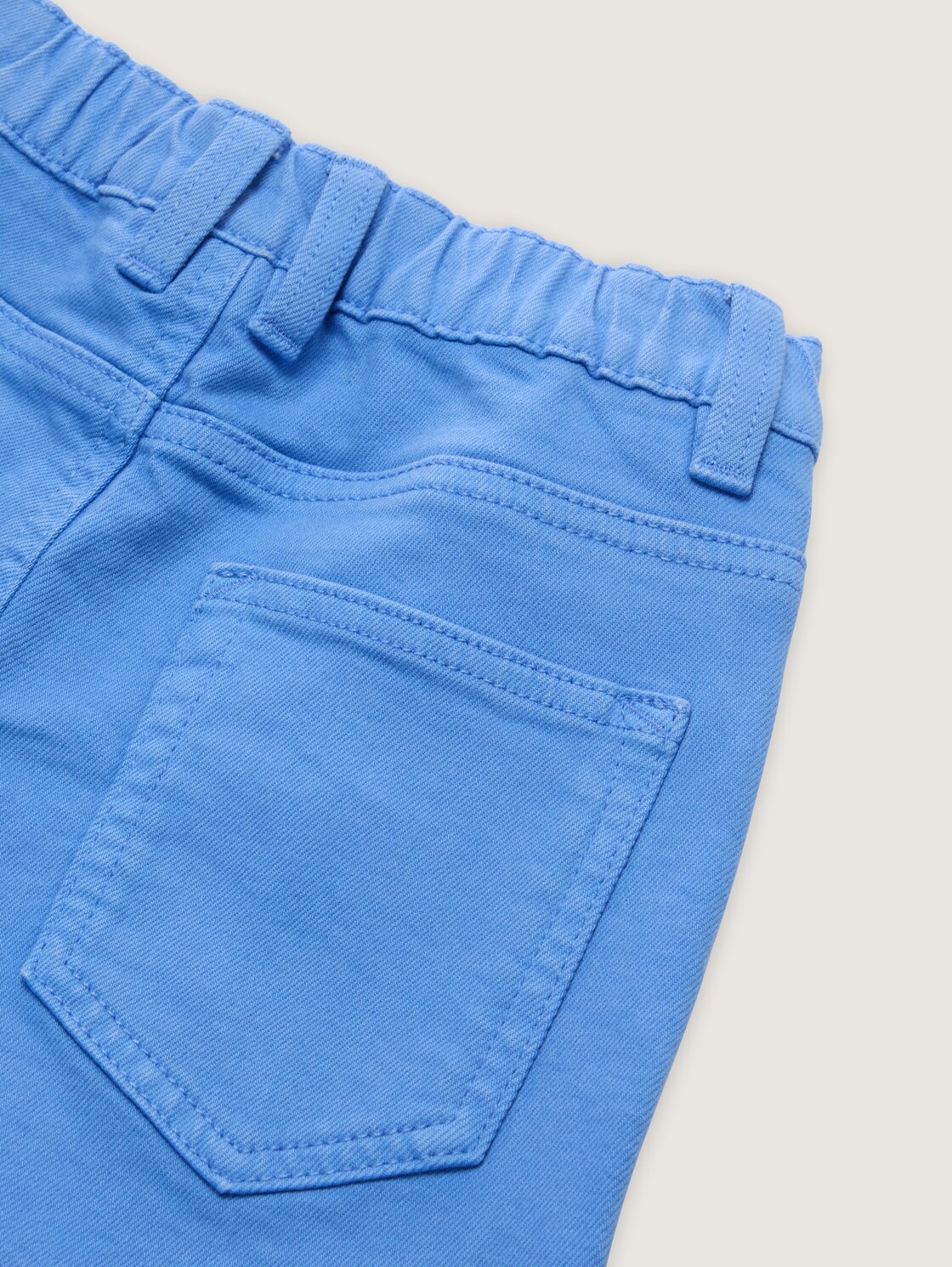 Relaxed Jeans - soft mid blue - Detail-Model-Ansicht