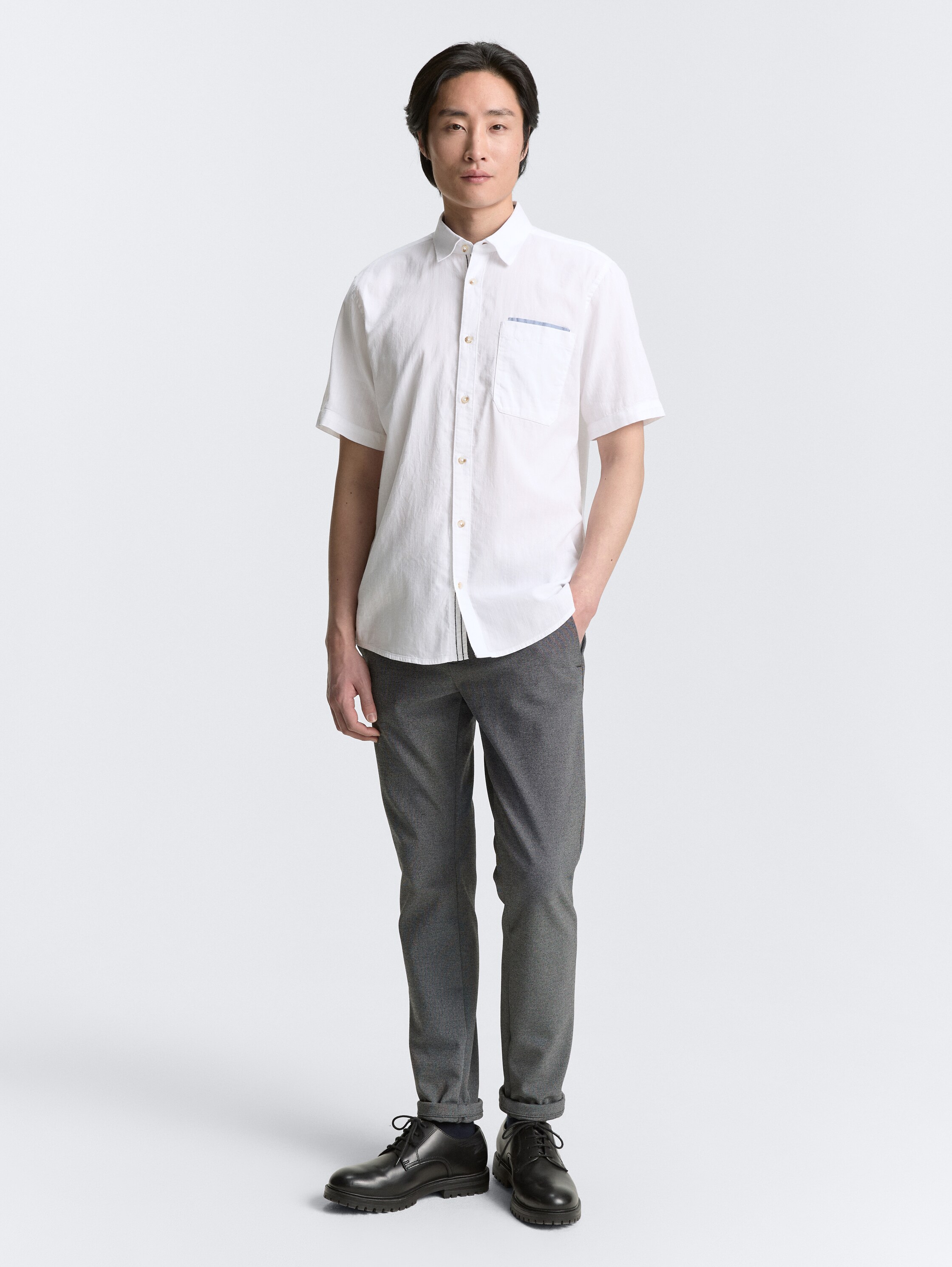 Regular Fit Kurzarmhemd aus Baumwolle - white - 