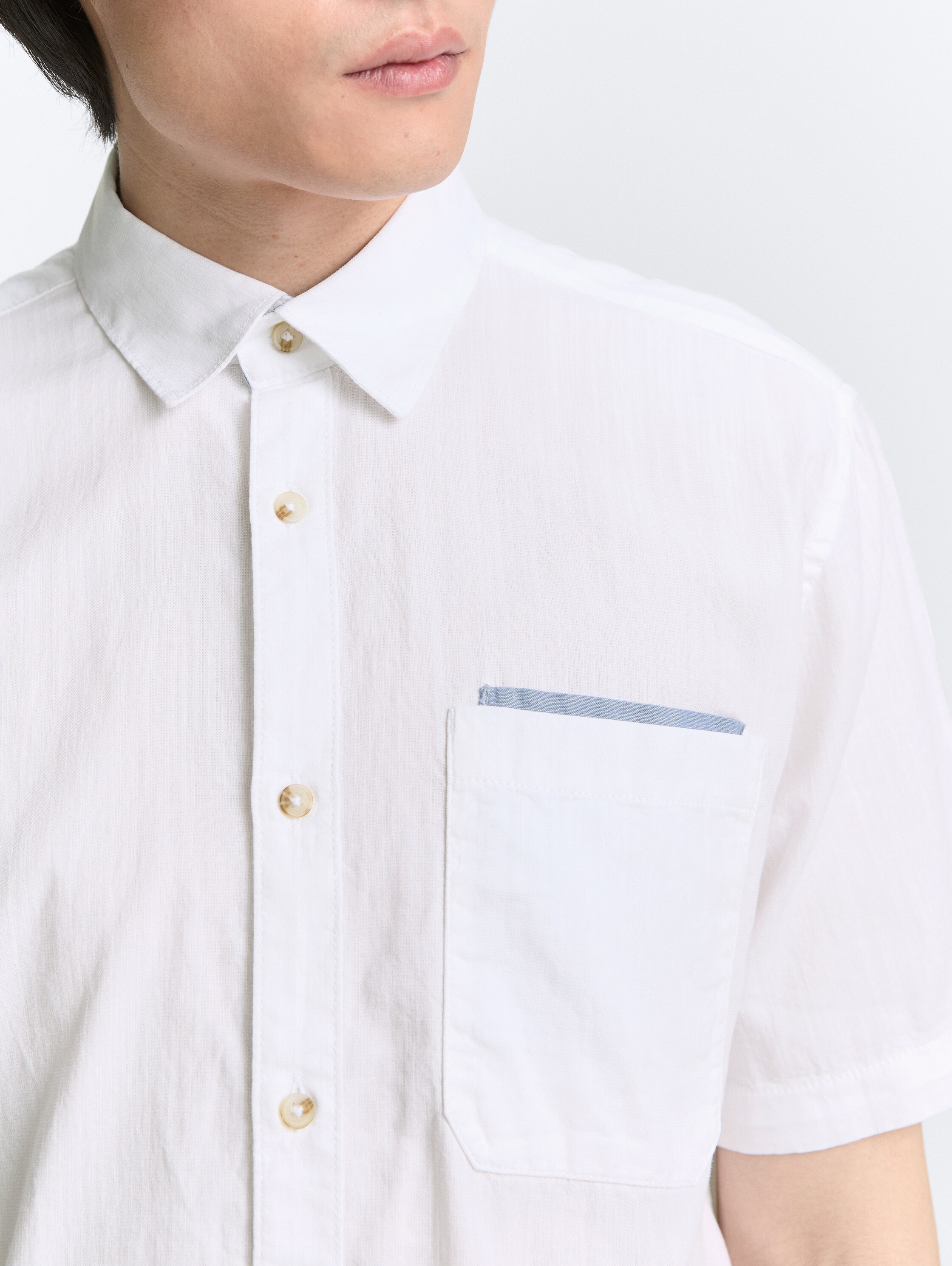 Regular Fit Kurzarmhemd aus Baumwolle - white - 