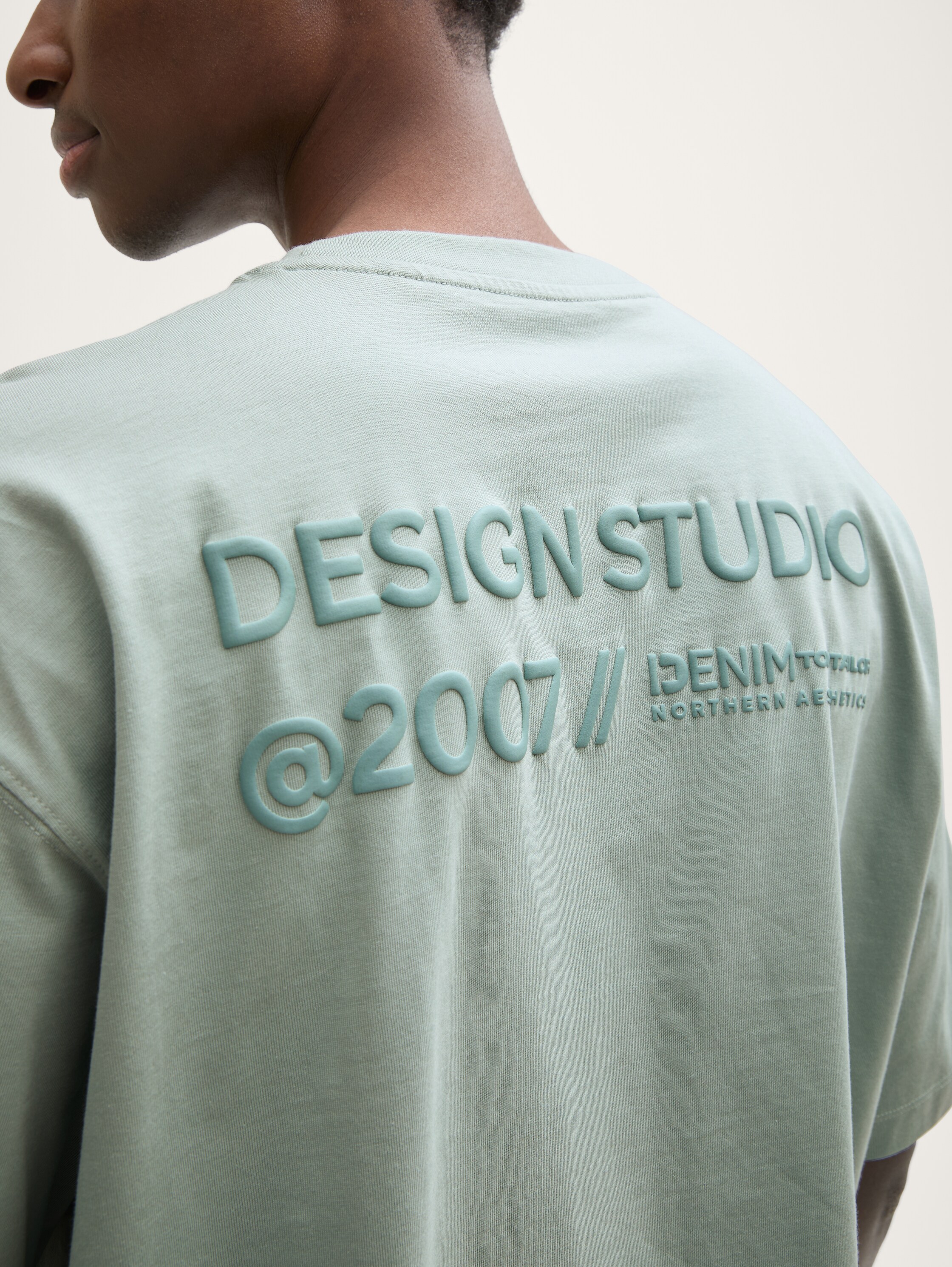 Oversize T-Shirt mit Rückenprint - light_ice_blue - 